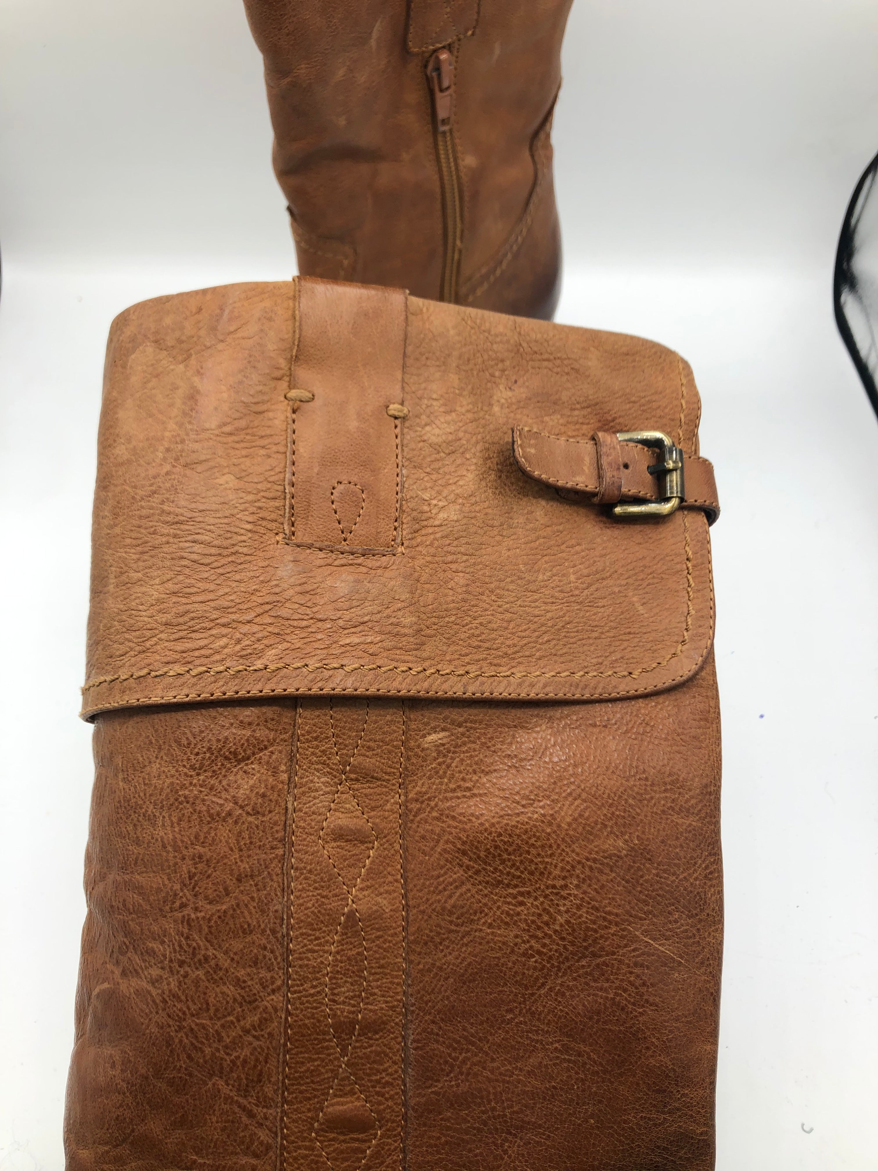 hoher Stiefel - Kleiderhaufen - Default Title