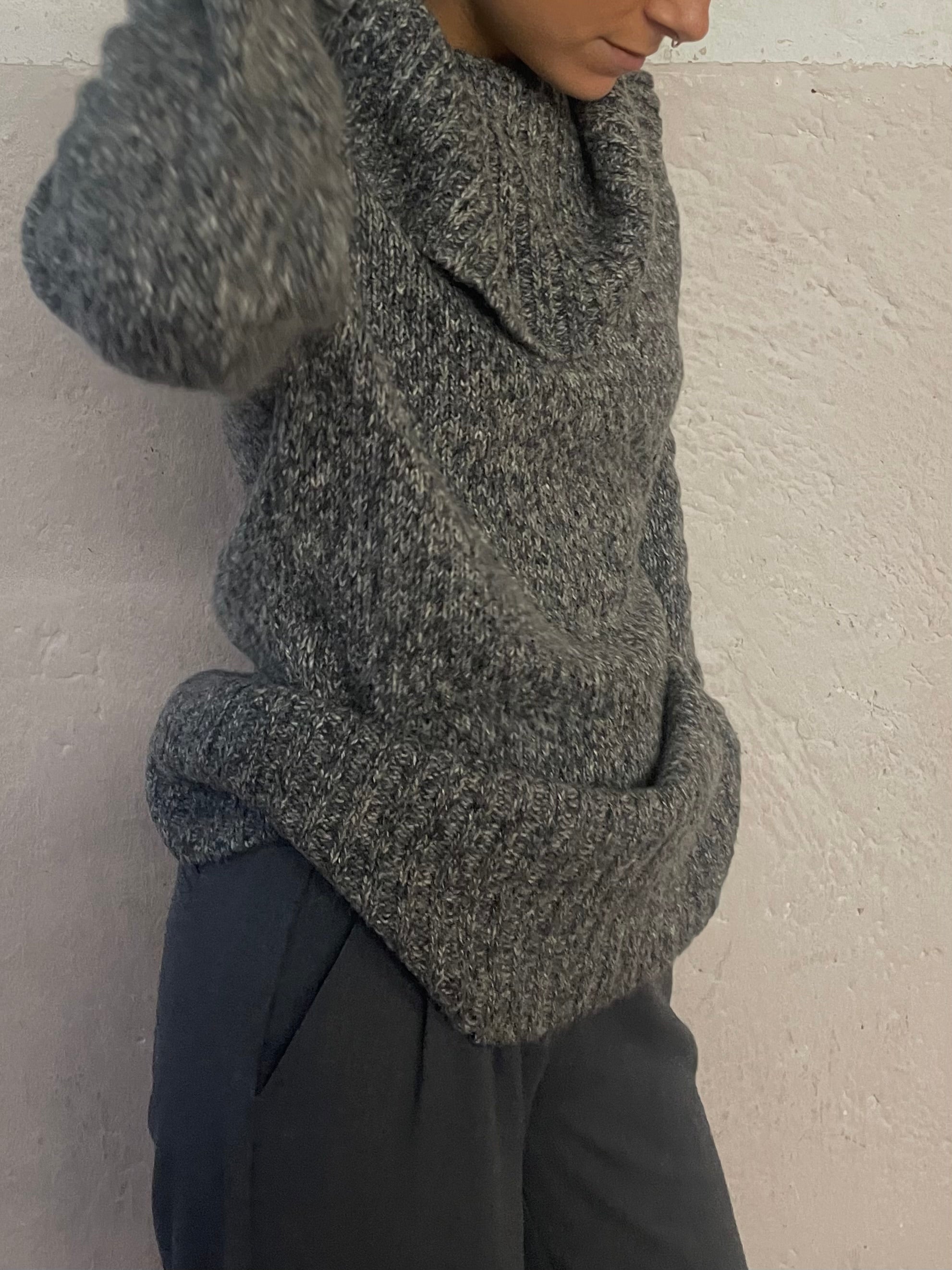 how to wear this piece? Vestino Sweater - Kleiderhaufen - Default Title