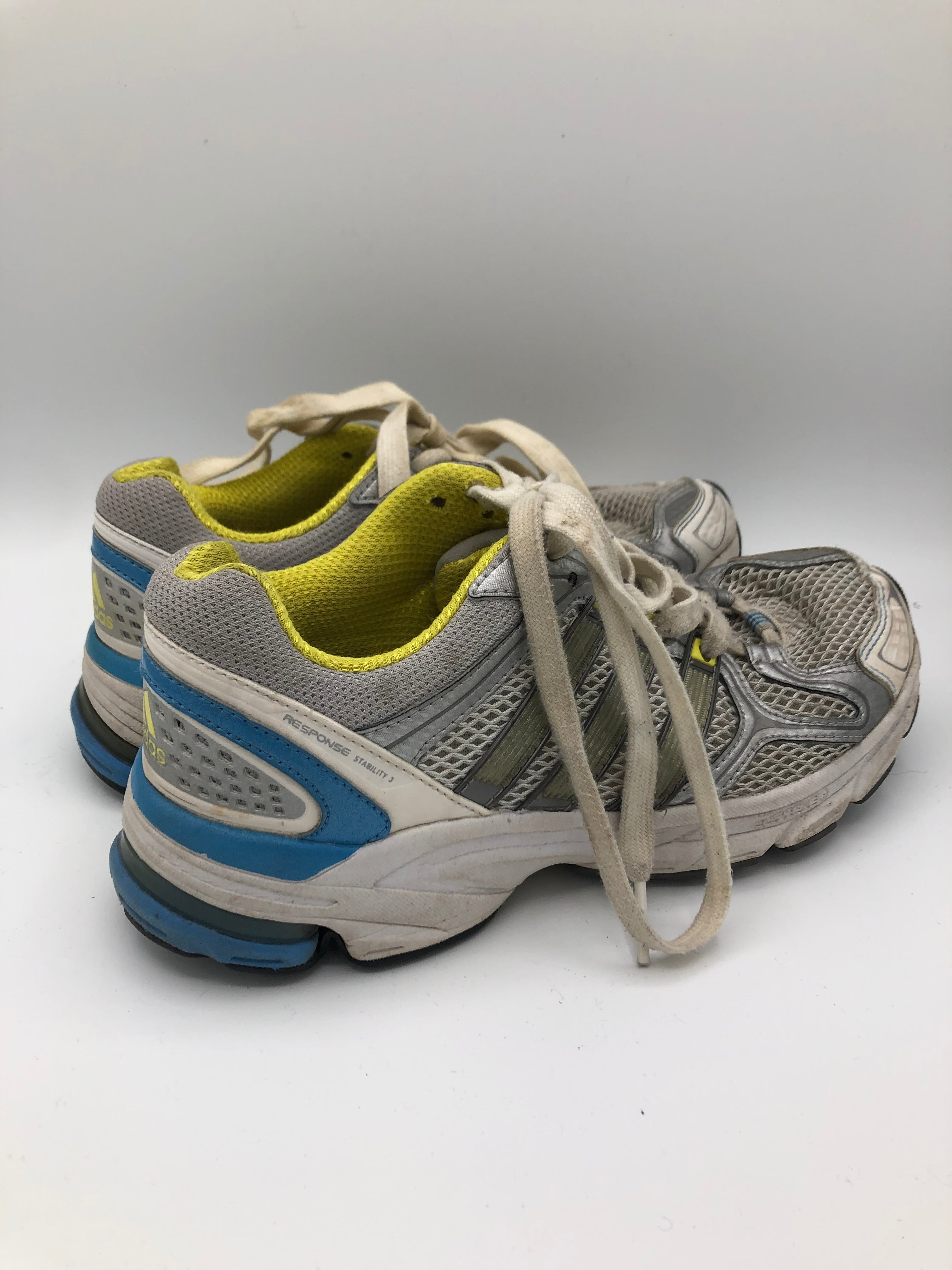 Adidas Sneakers - Kleiderhaufen - Default Title