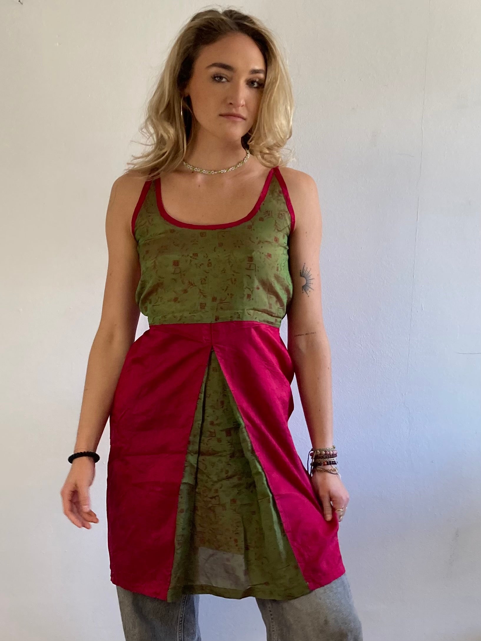 Dress Vintage Silk Lightweight Layering Handmade India Red Cream – M