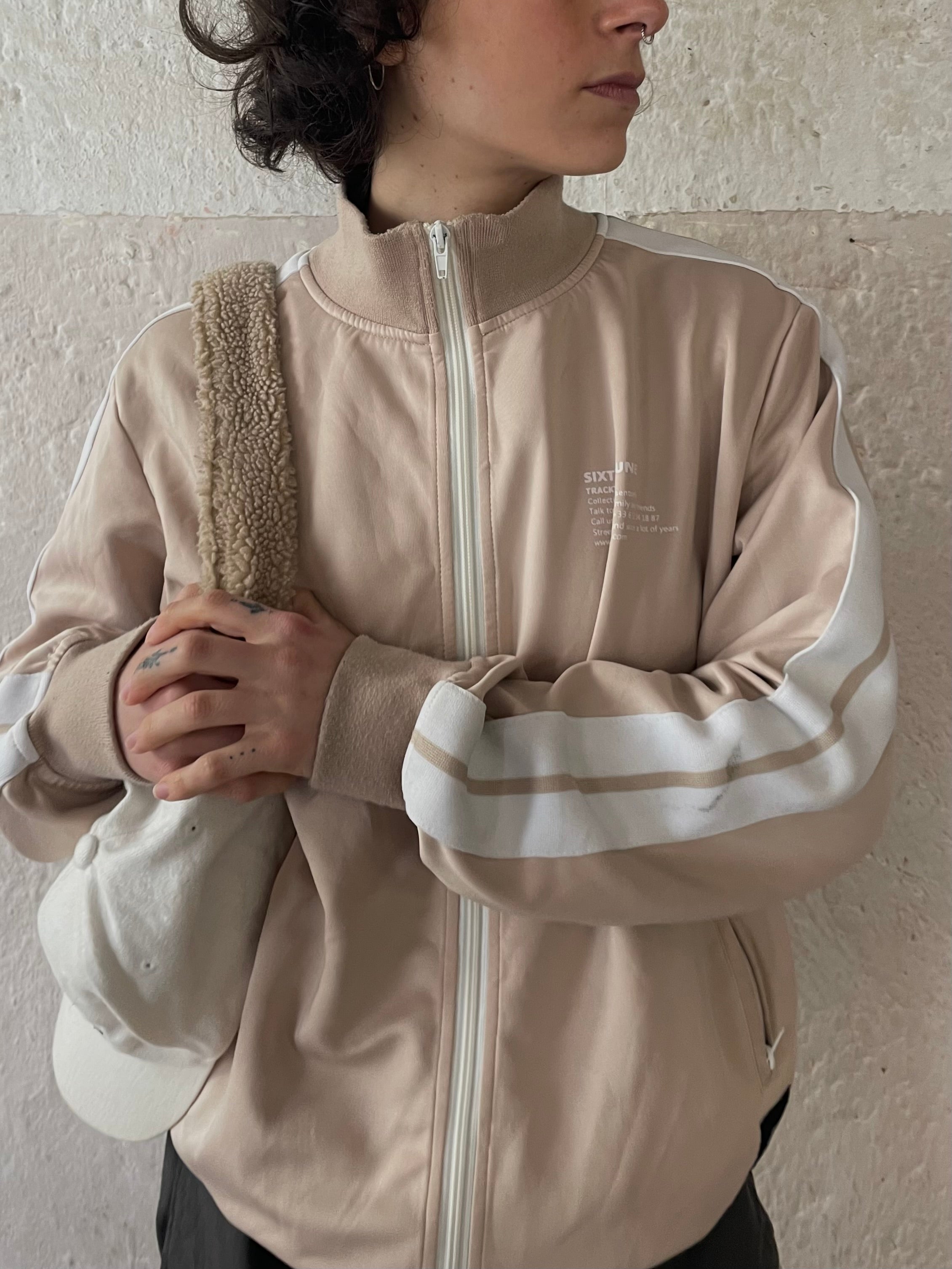 Sixth June S - Kleiderhaufen - Default Title