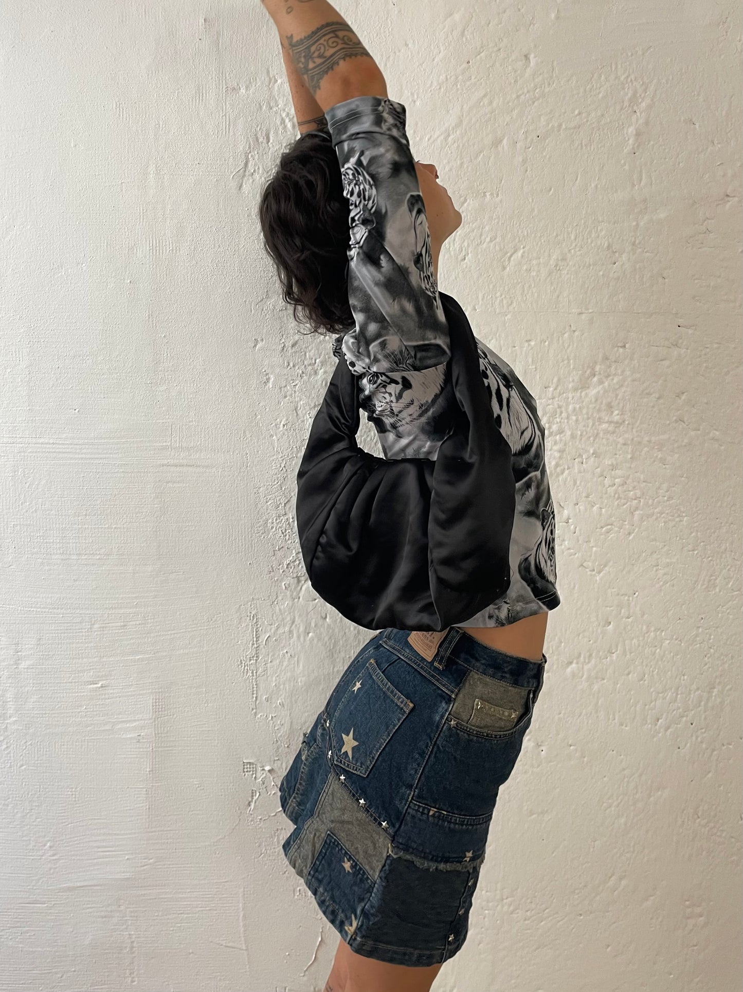 Vintage Black Shoulder Bag – One Size