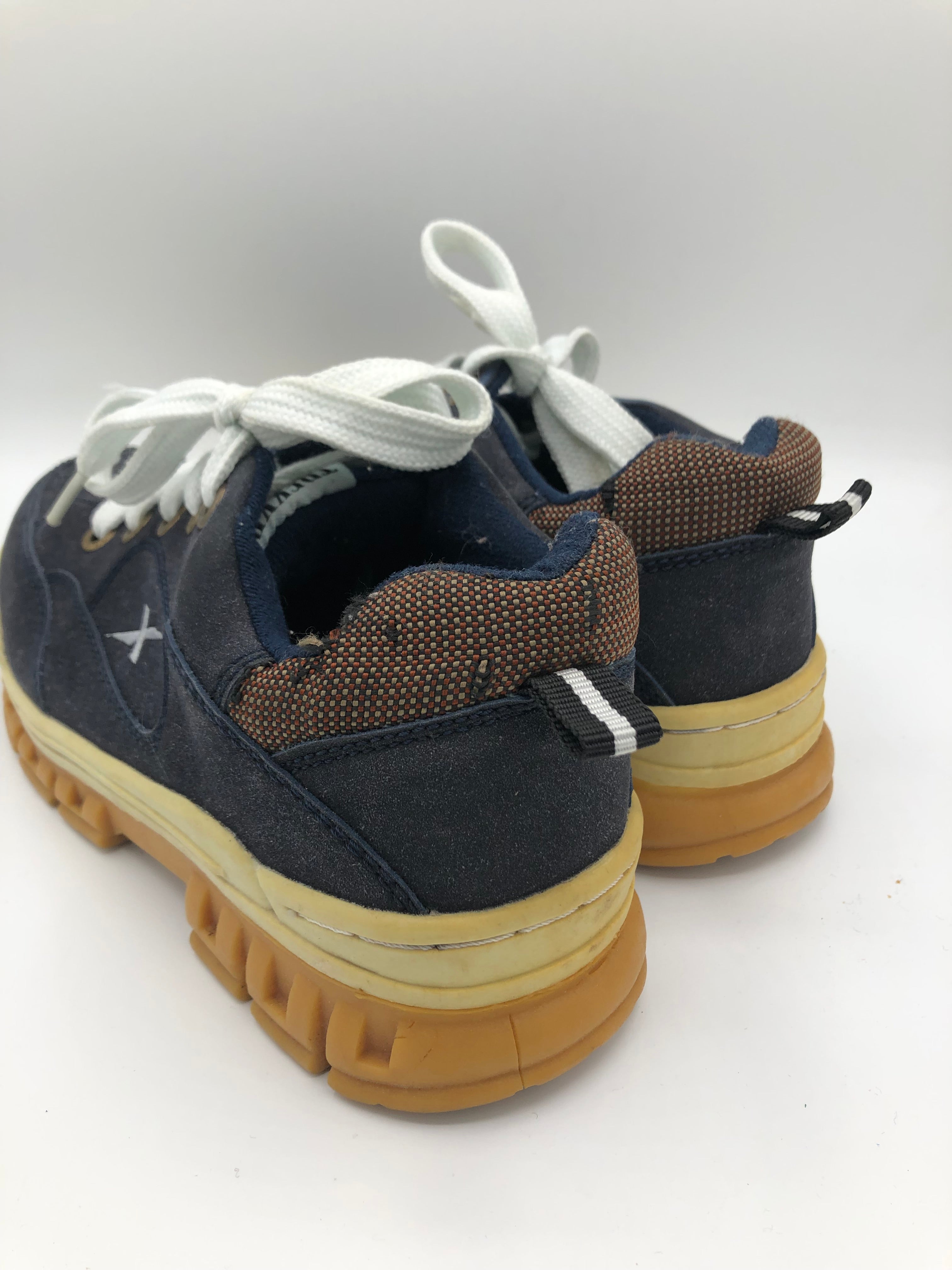 Xtreme Sneakers - Kleiderhaufen - Default Title