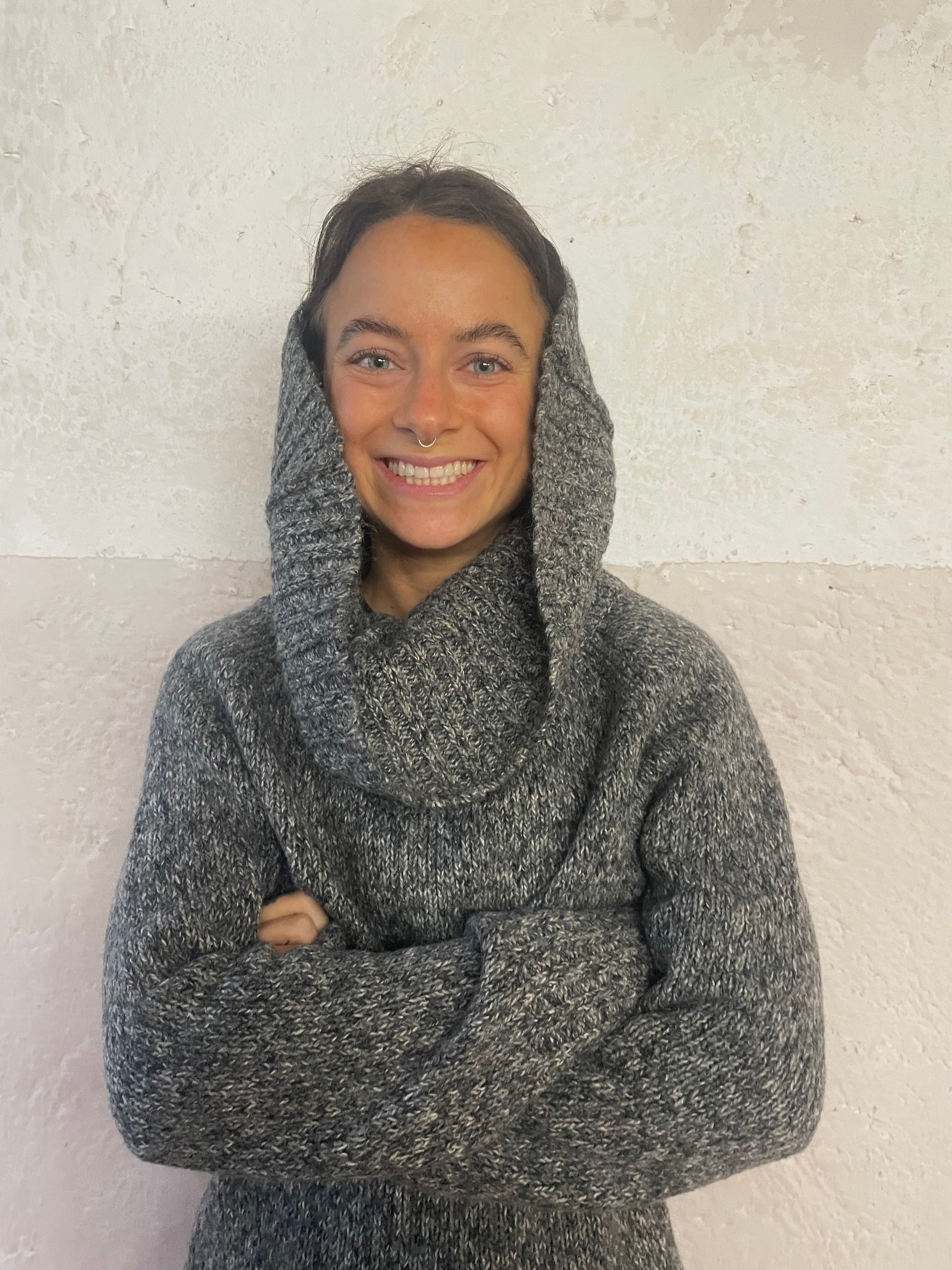 how to wear this piece? Vestino Sweater - Kleiderhaufen - Default Title