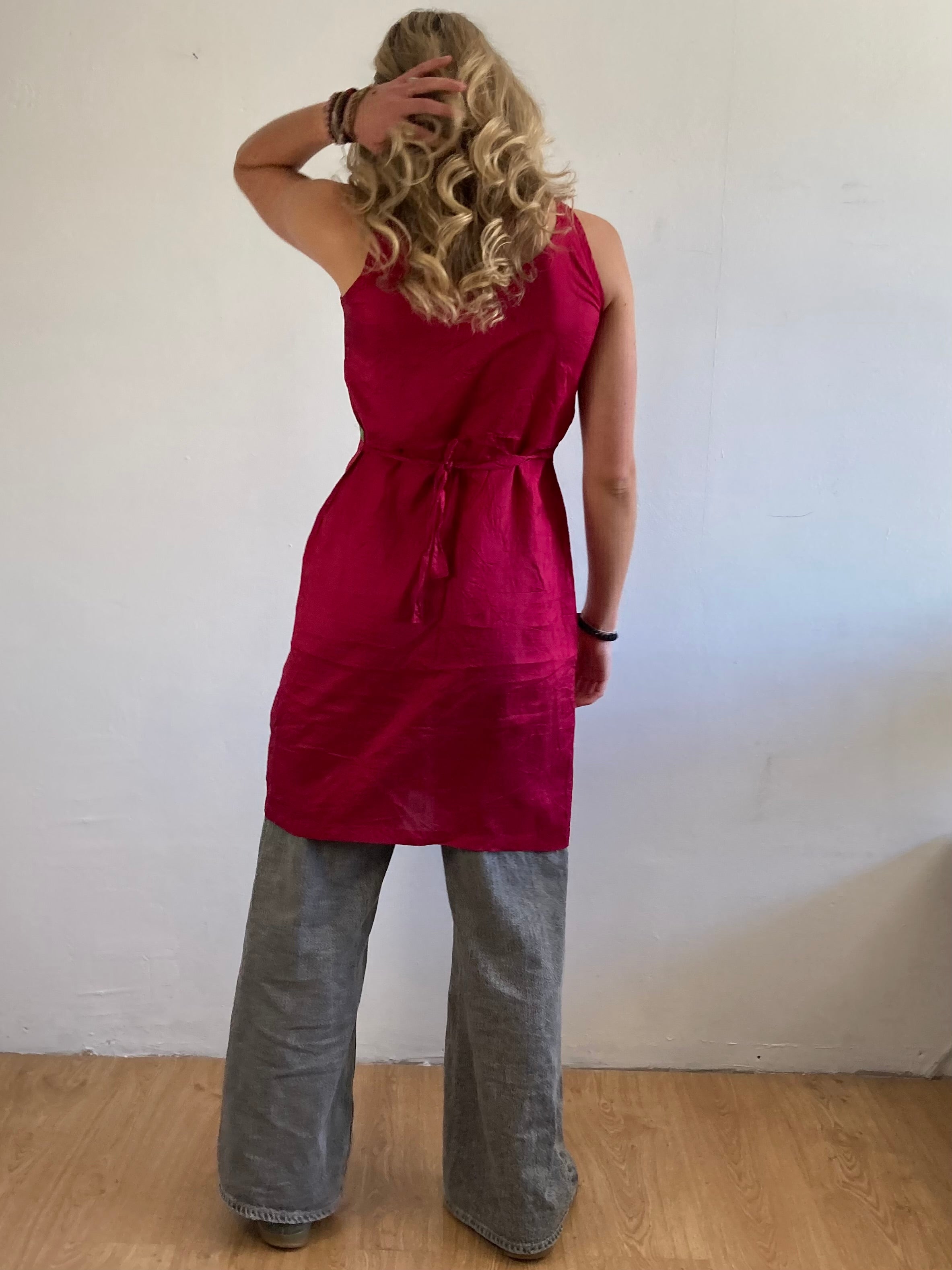 Dress Vintage Silk Lightweight Layering Handmade India Red Cream – M