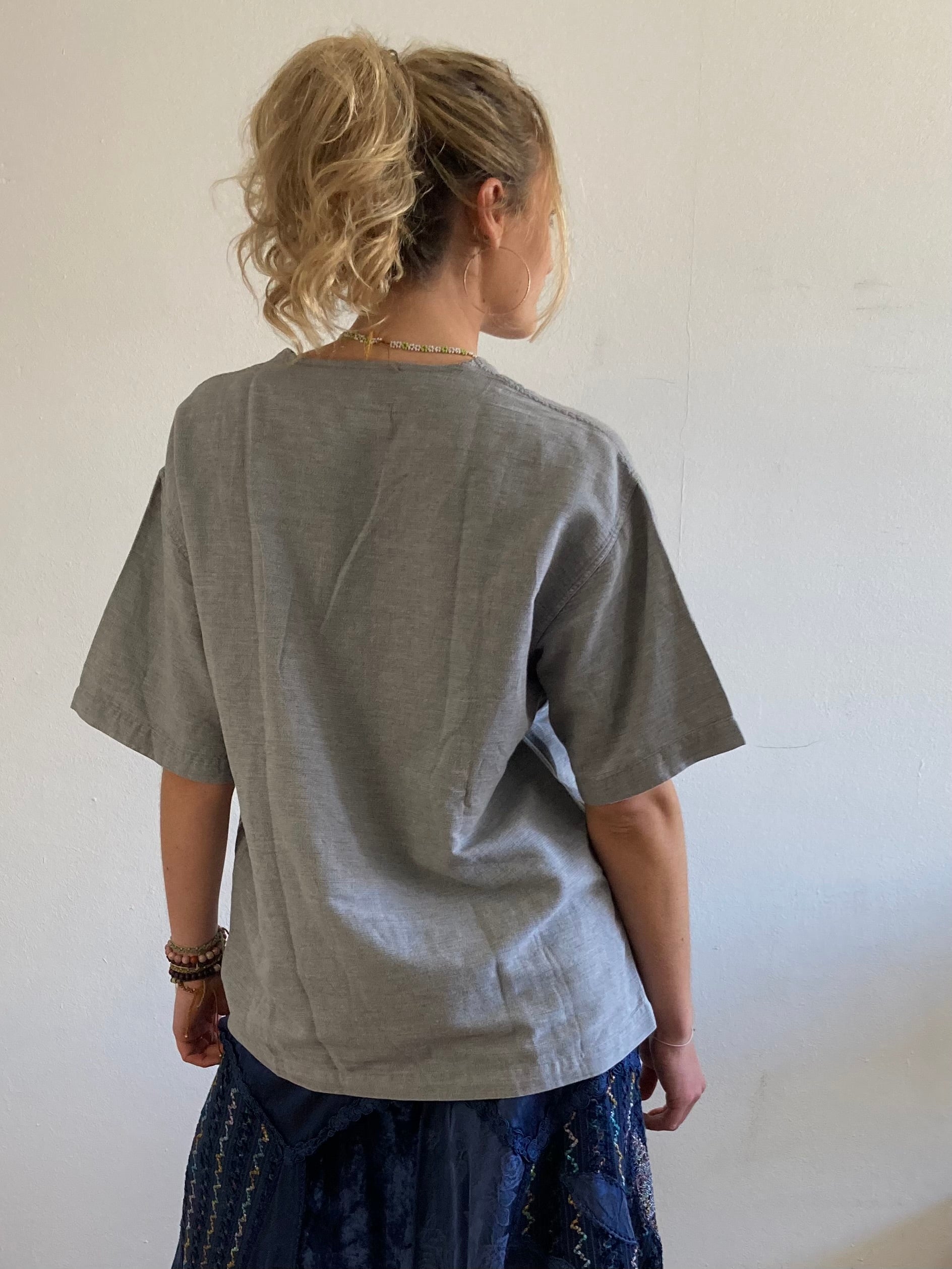 Shirt Fila Oversized Vest Grey Logo Lightweight Summer Layering Unisex – L