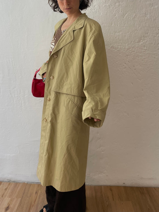 Leichter Trenchcoat