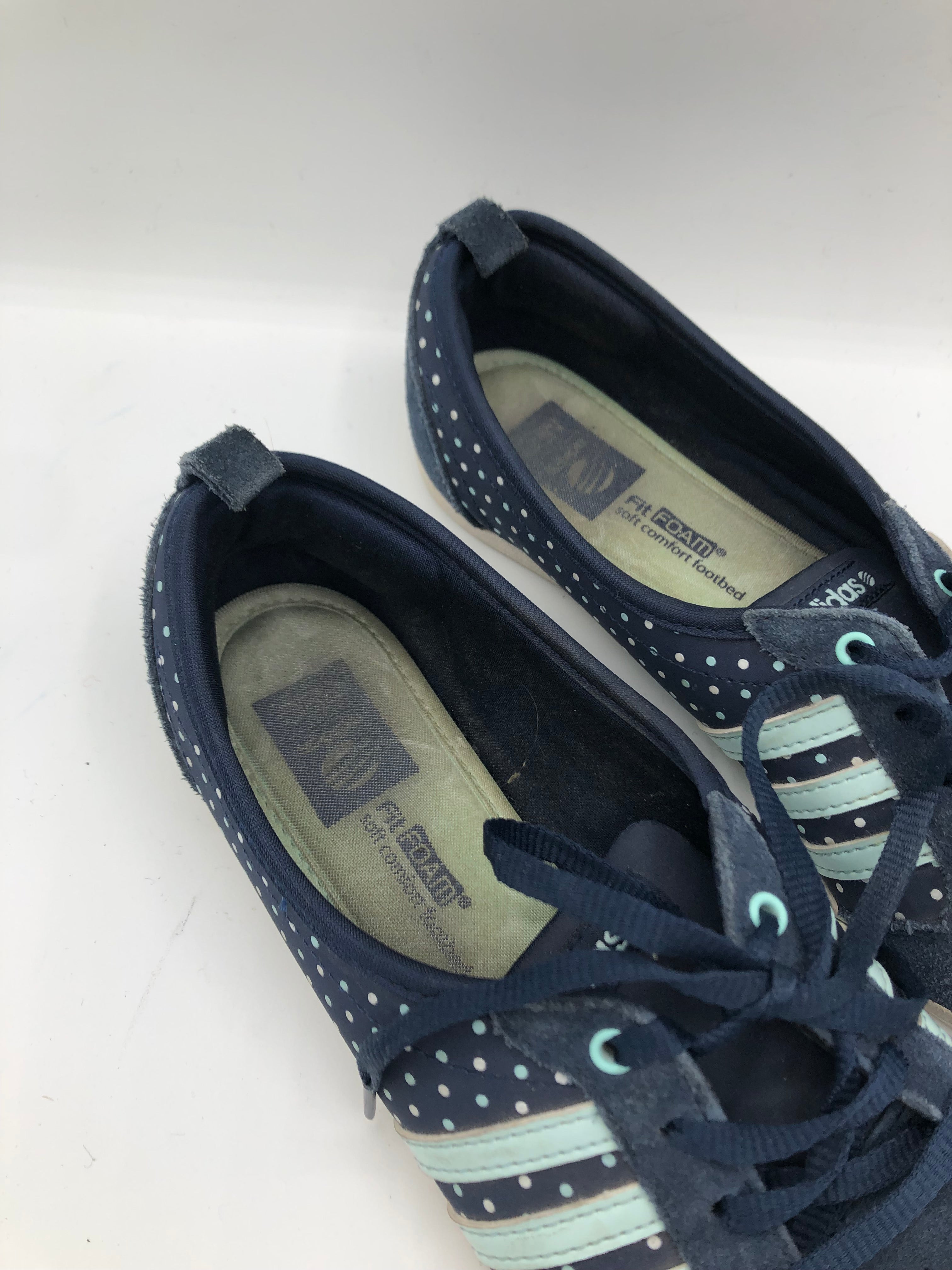 Adidas - Kleiderhaufen - Default Title