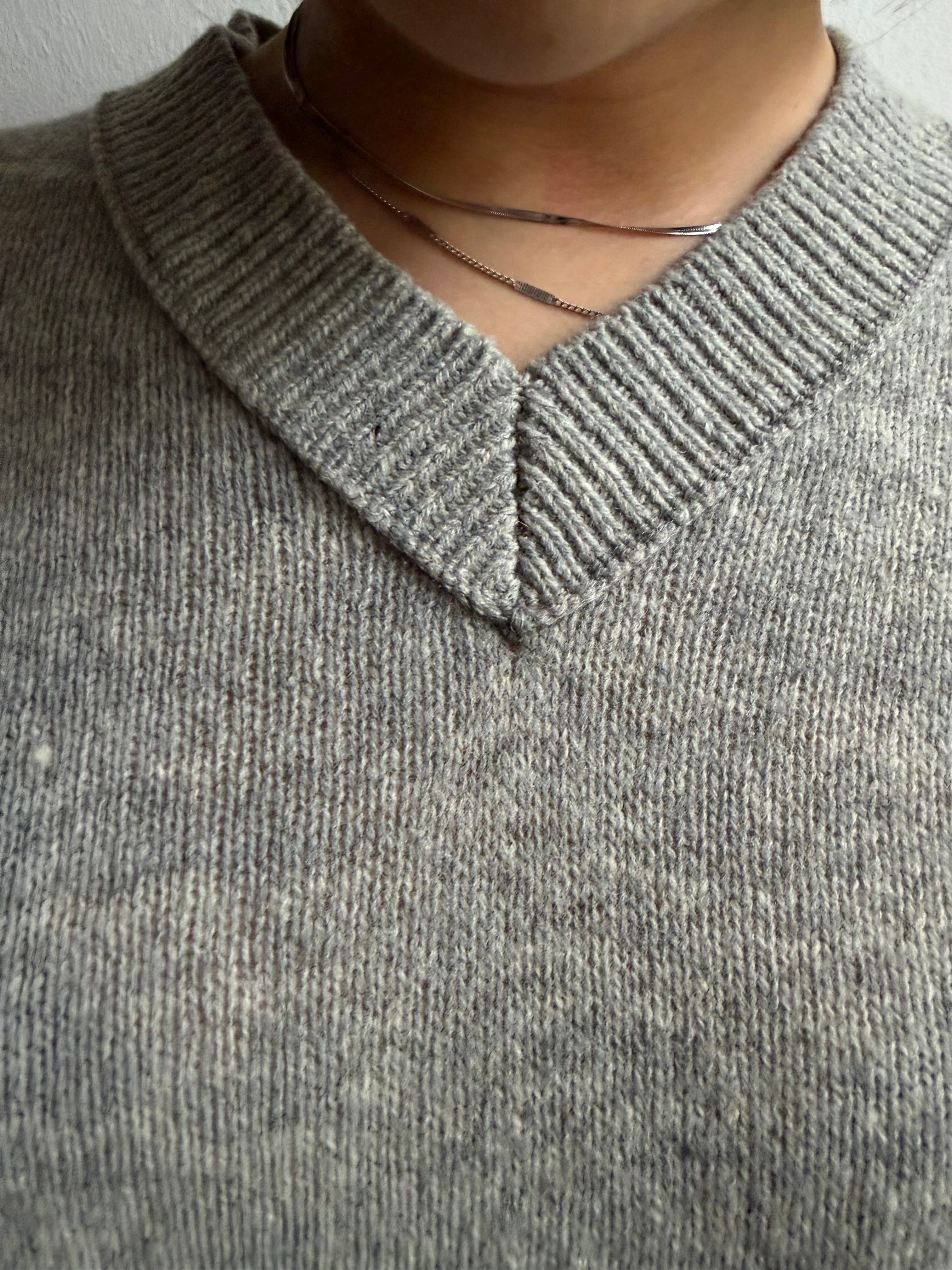 Wool V-Neck Sweater Grey Unisex - L