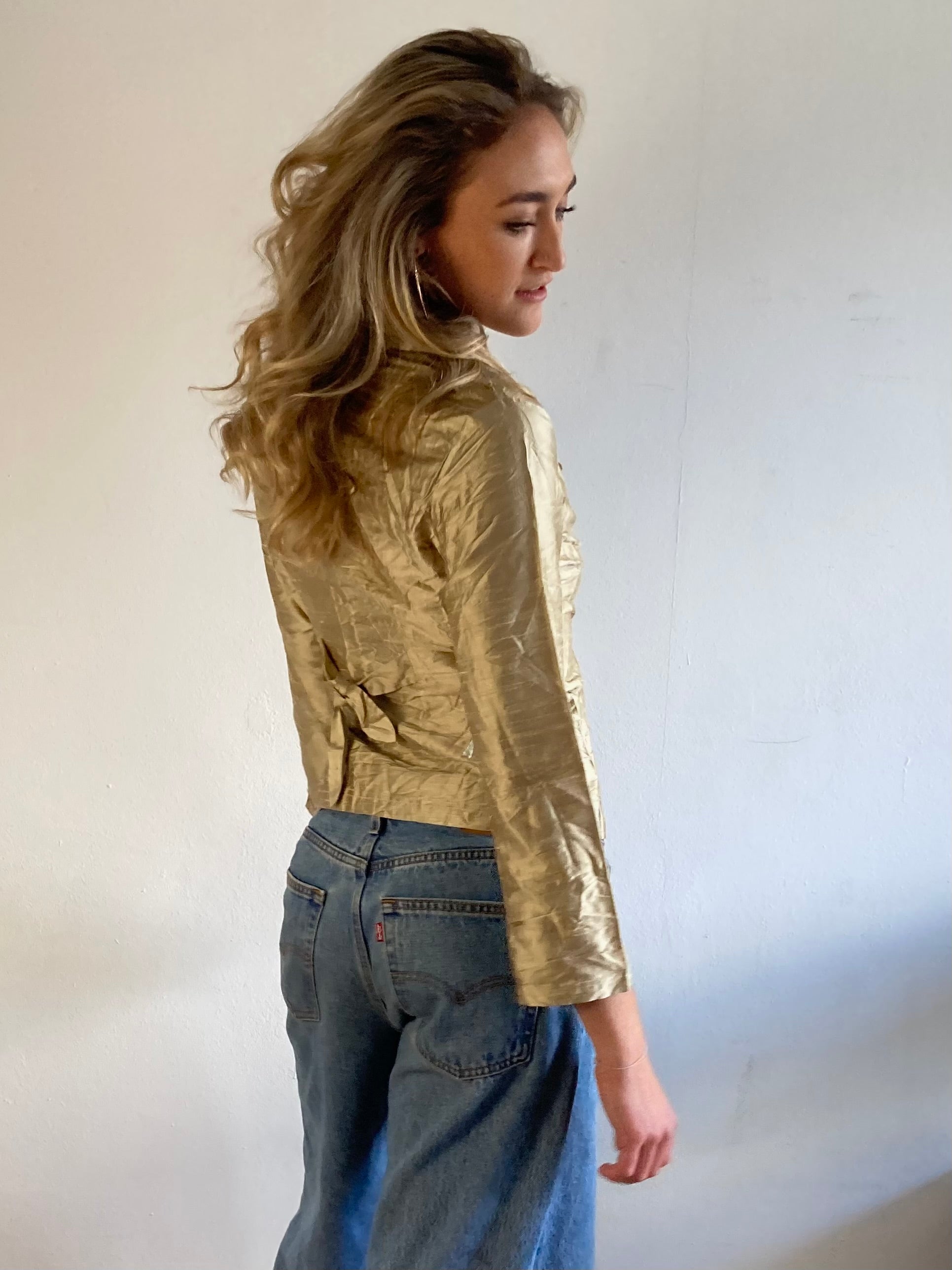 Blouse 100% SIlk Vintage Gold Front Details Made in Italy Elegant Women – M