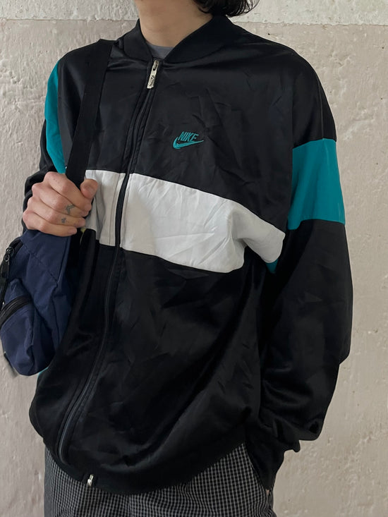 Vintage Nike L