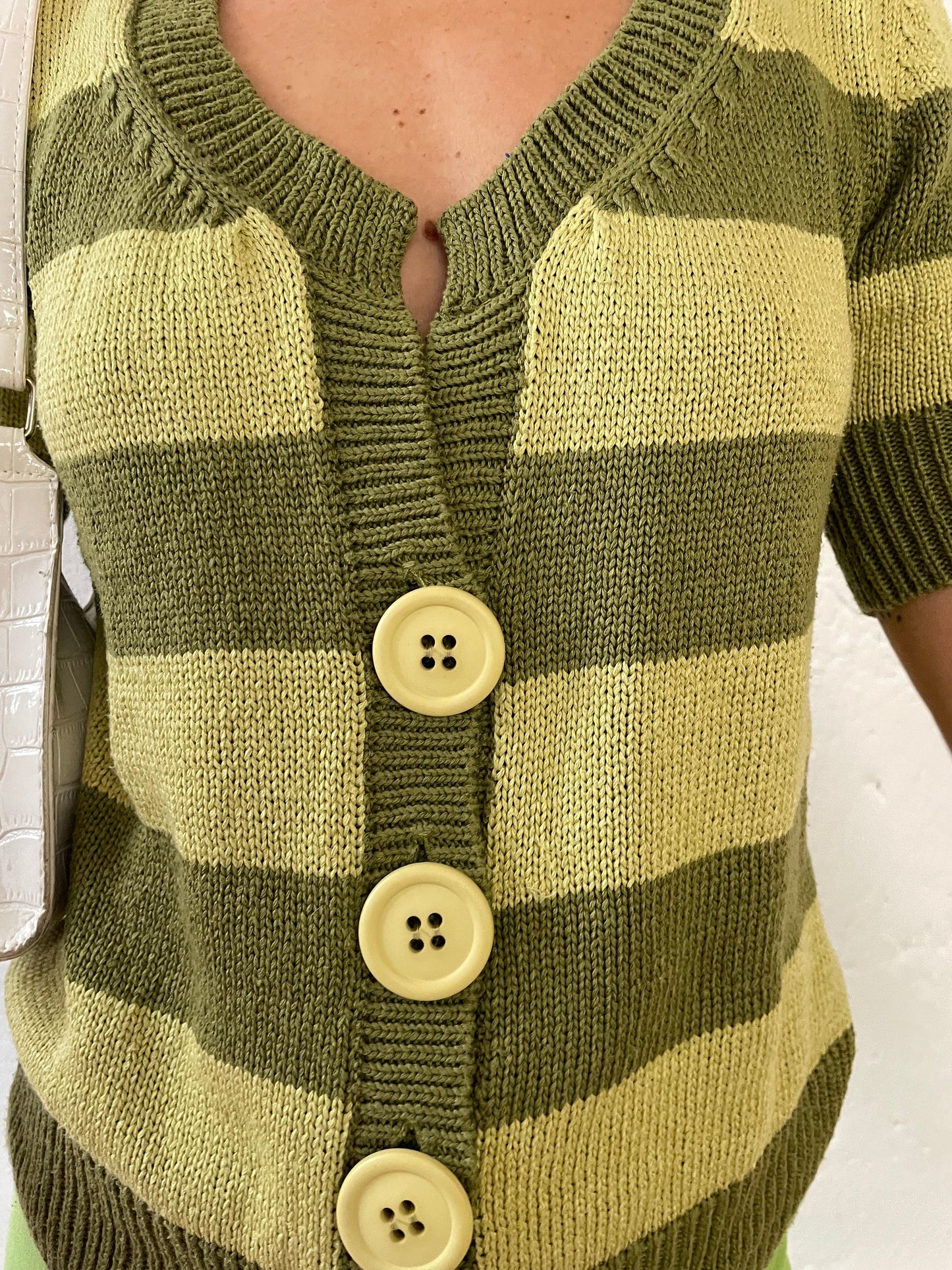 Gestreifte Strickjacke M