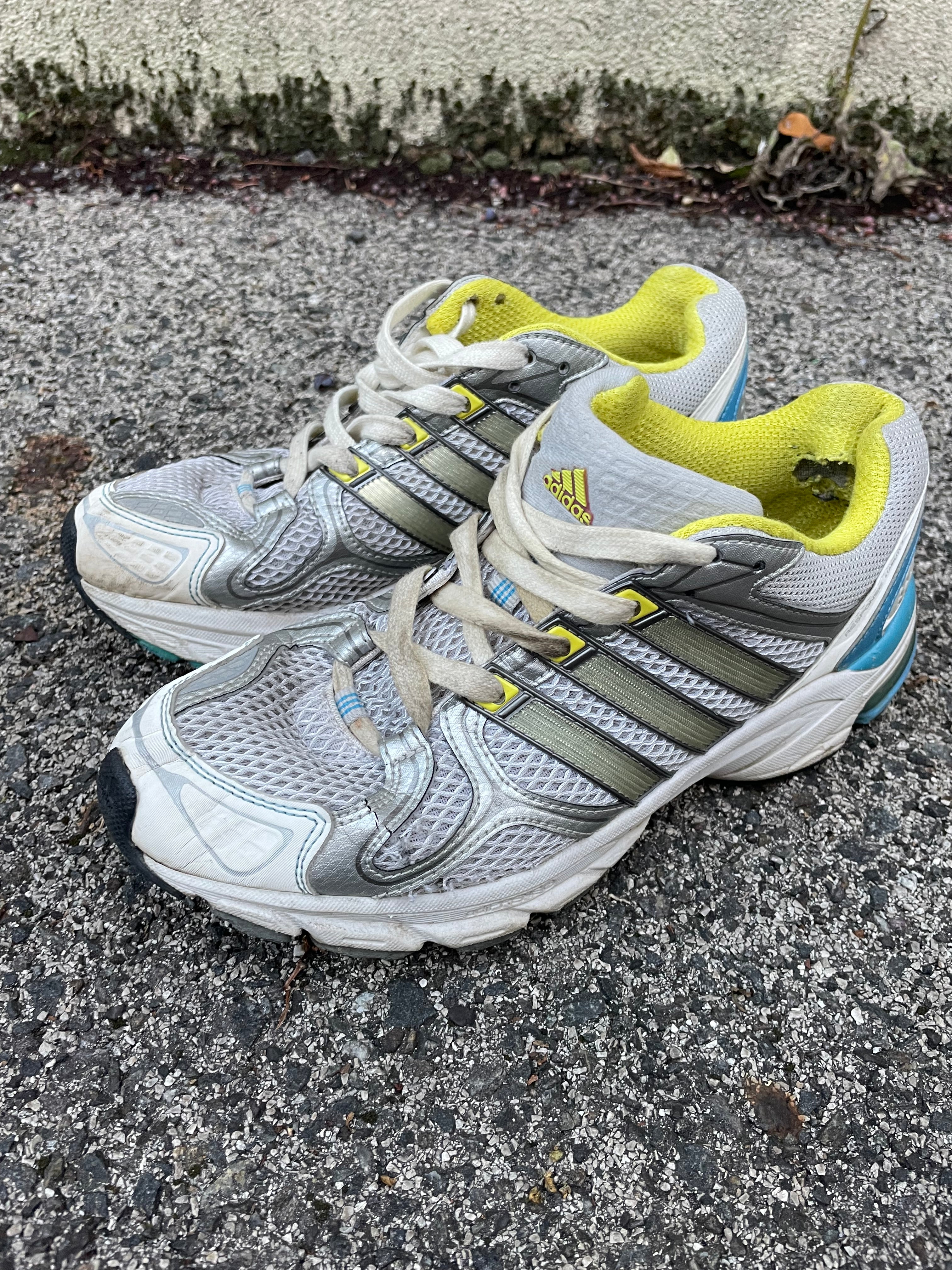 Adidas Sneakers - Kleiderhaufen - Default Title