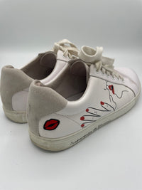 Sneakers mit küssenden Menschen - Kleiderhaufen - Default Title