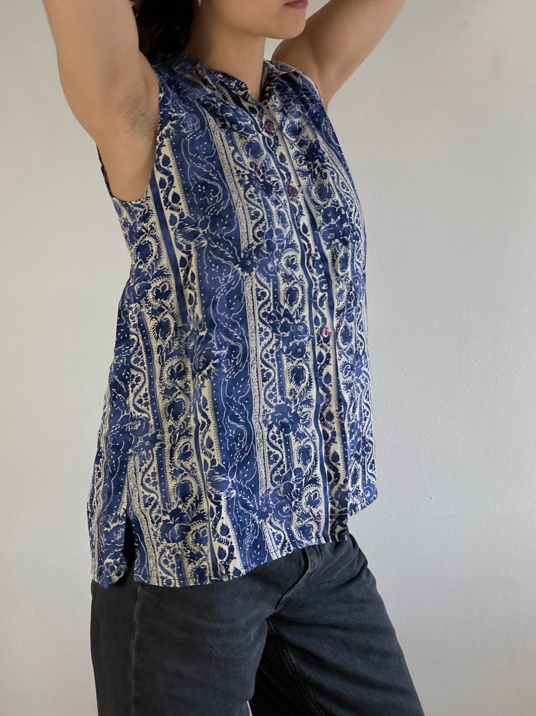 Vest Vintage Floral Button-Up Blue Layering Knit Sleeveless Women – M