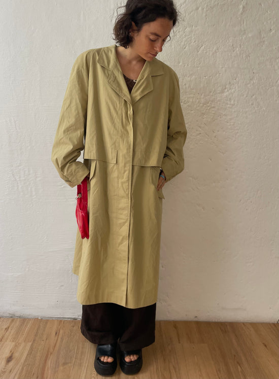 Leichter Trenchcoat