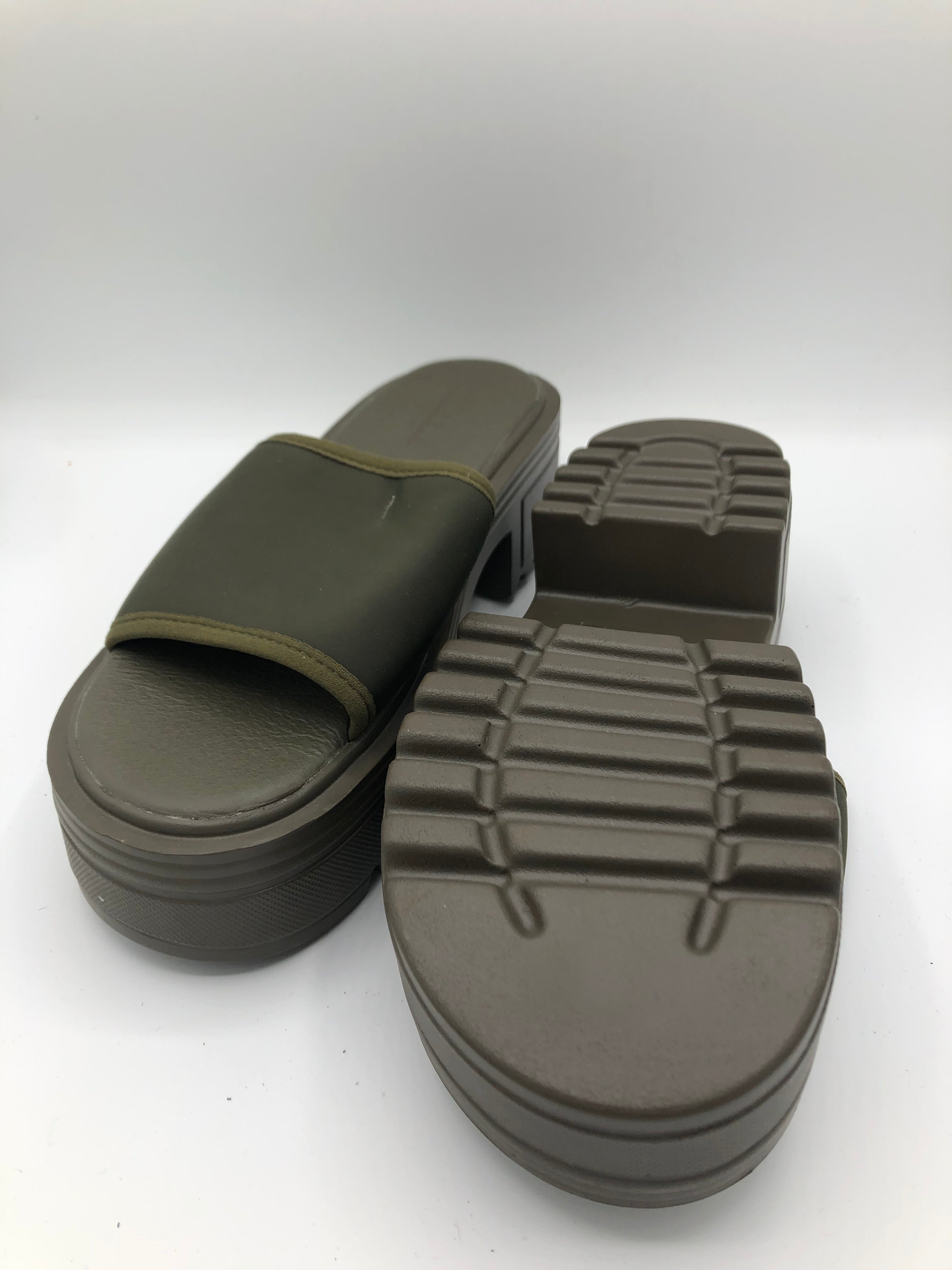 Truelle Sandalen mit Absatz - Kleiderhaufen - Default Title