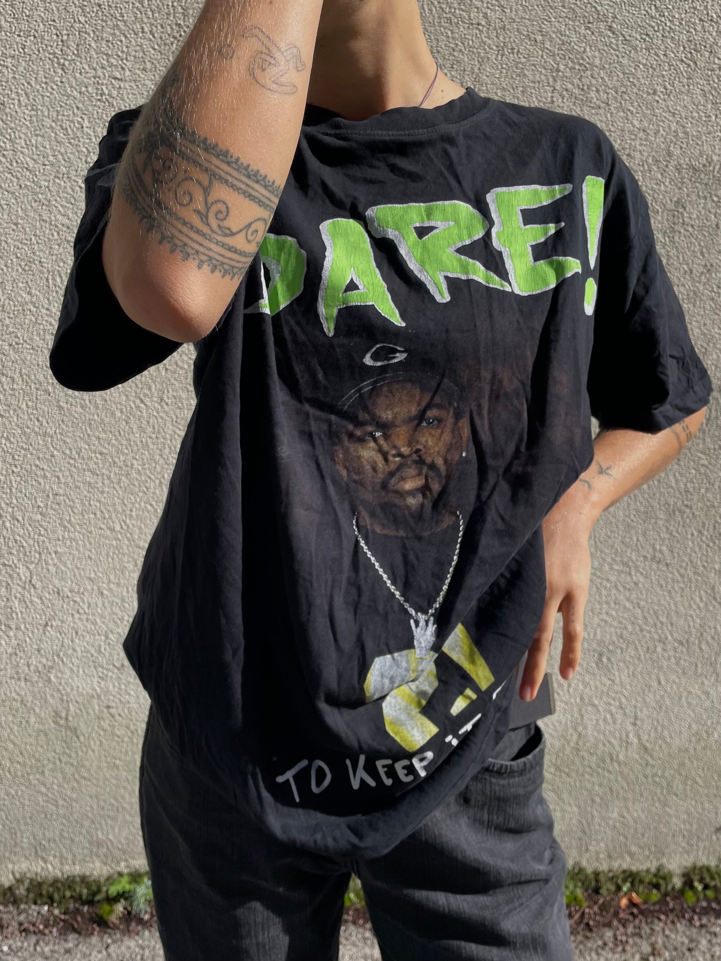 Black Tshirt - Kleiderhaufen - Default Title