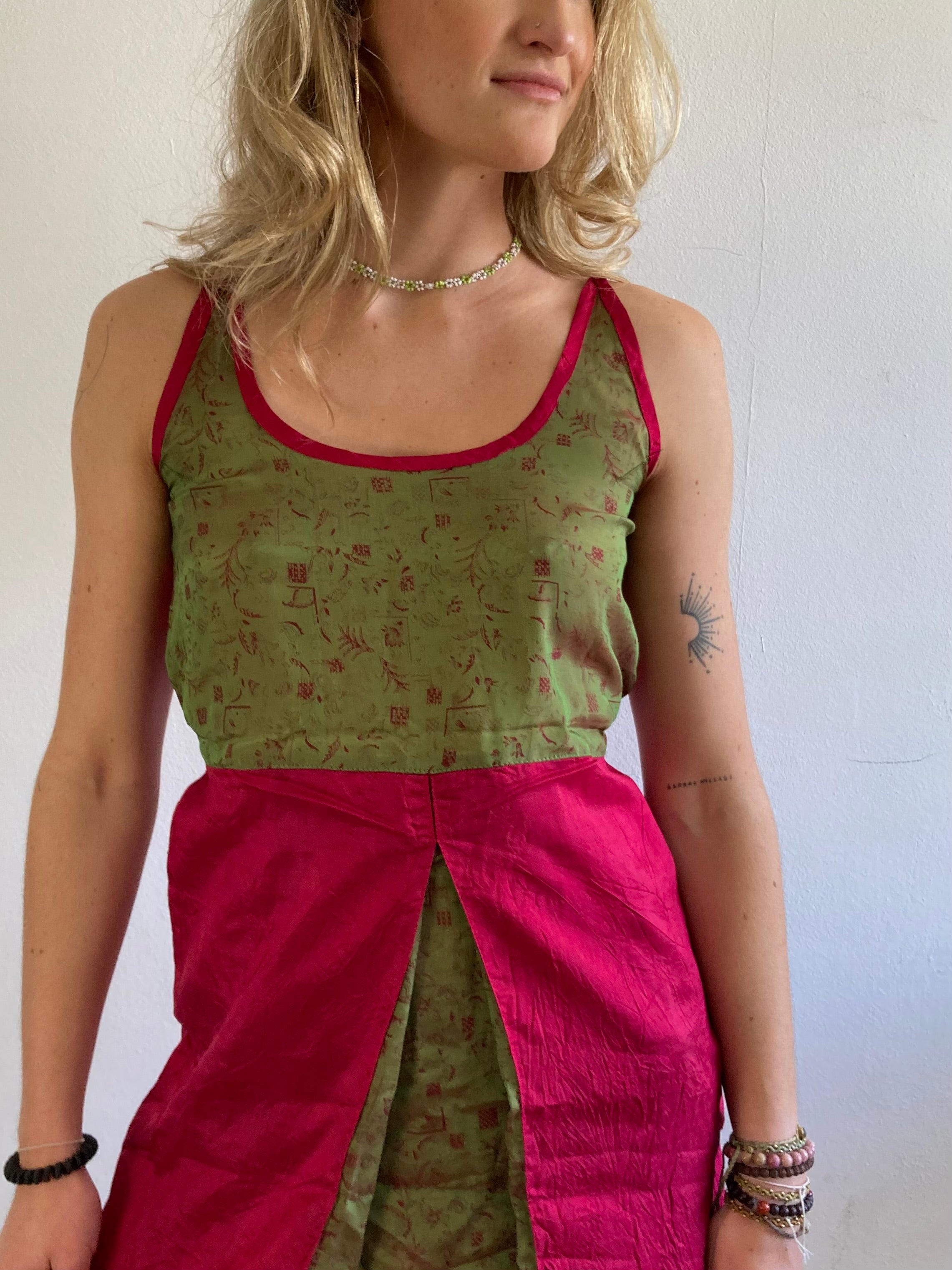 Dress Vintage Silk Lightweight Layering Handmade India Red Cream – M