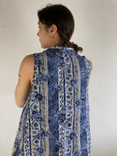 Vest Vintage Floral Button-Up Blue Layering Knit Sleeveless Women – M