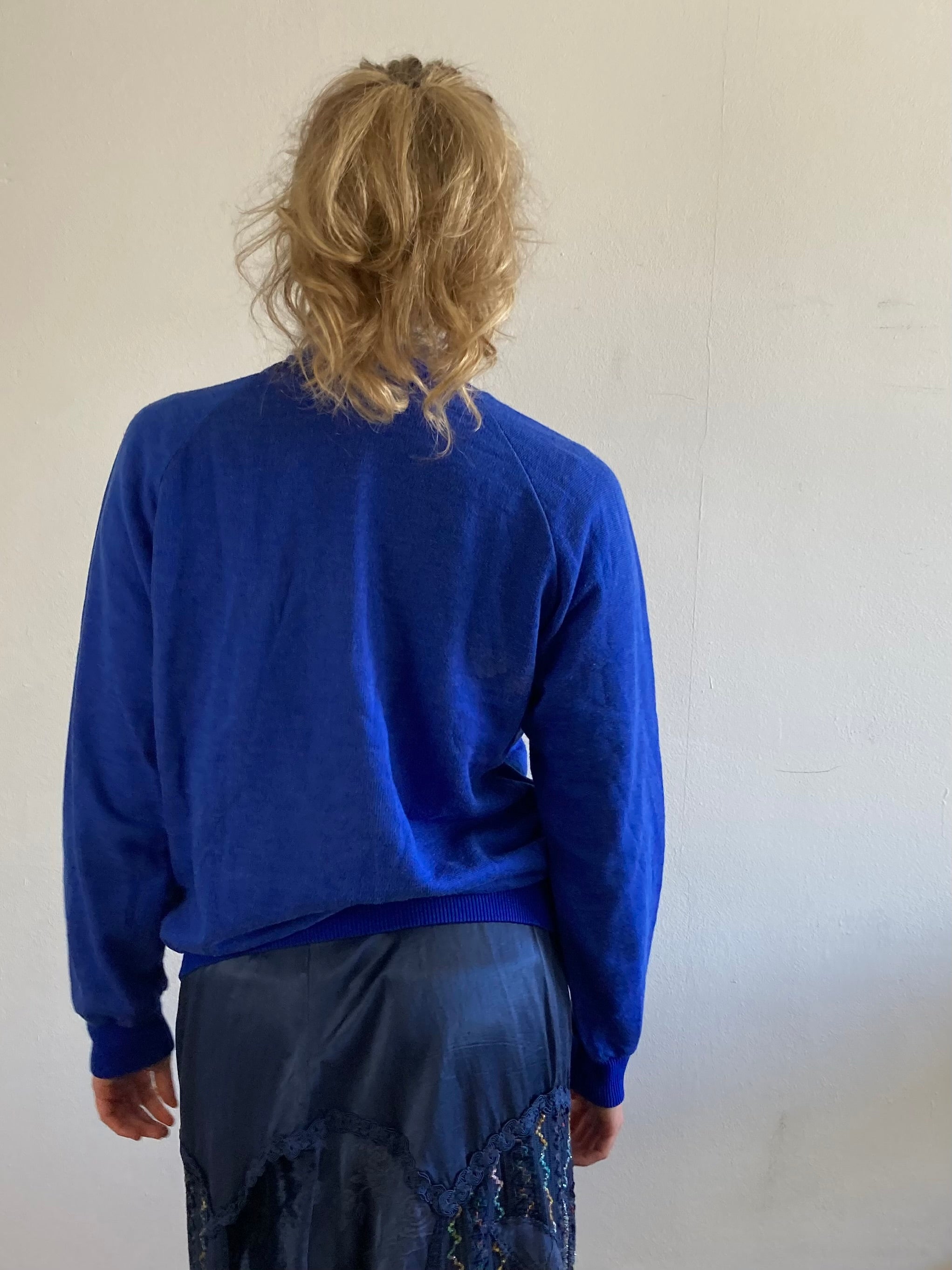 Vintage Sweater Oversized Blue Front Print made in Spain Unisex – M