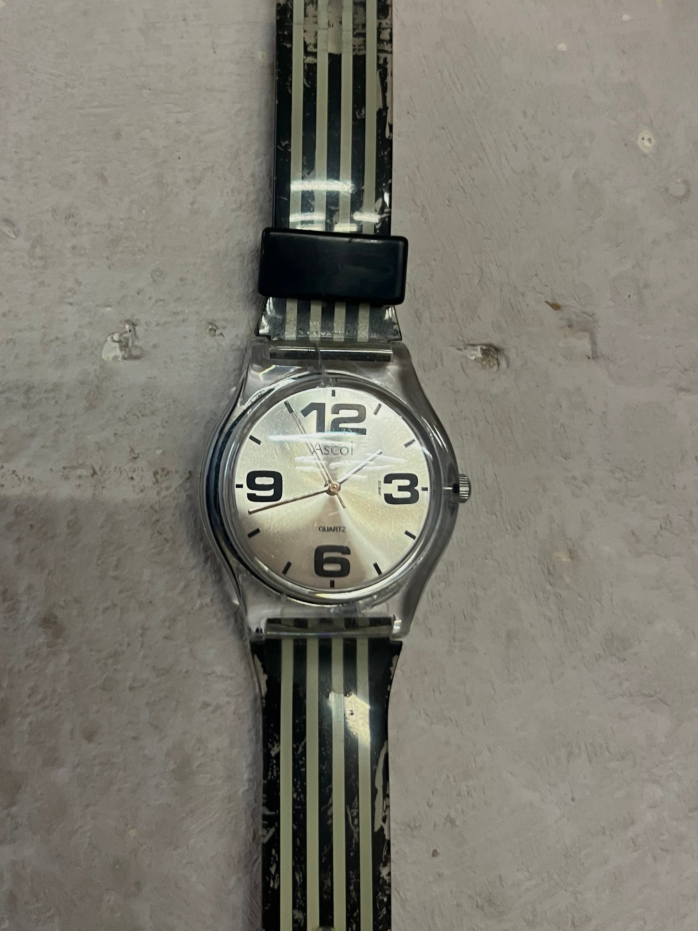 Ascol Watch - Kleiderhaufen - Default Title