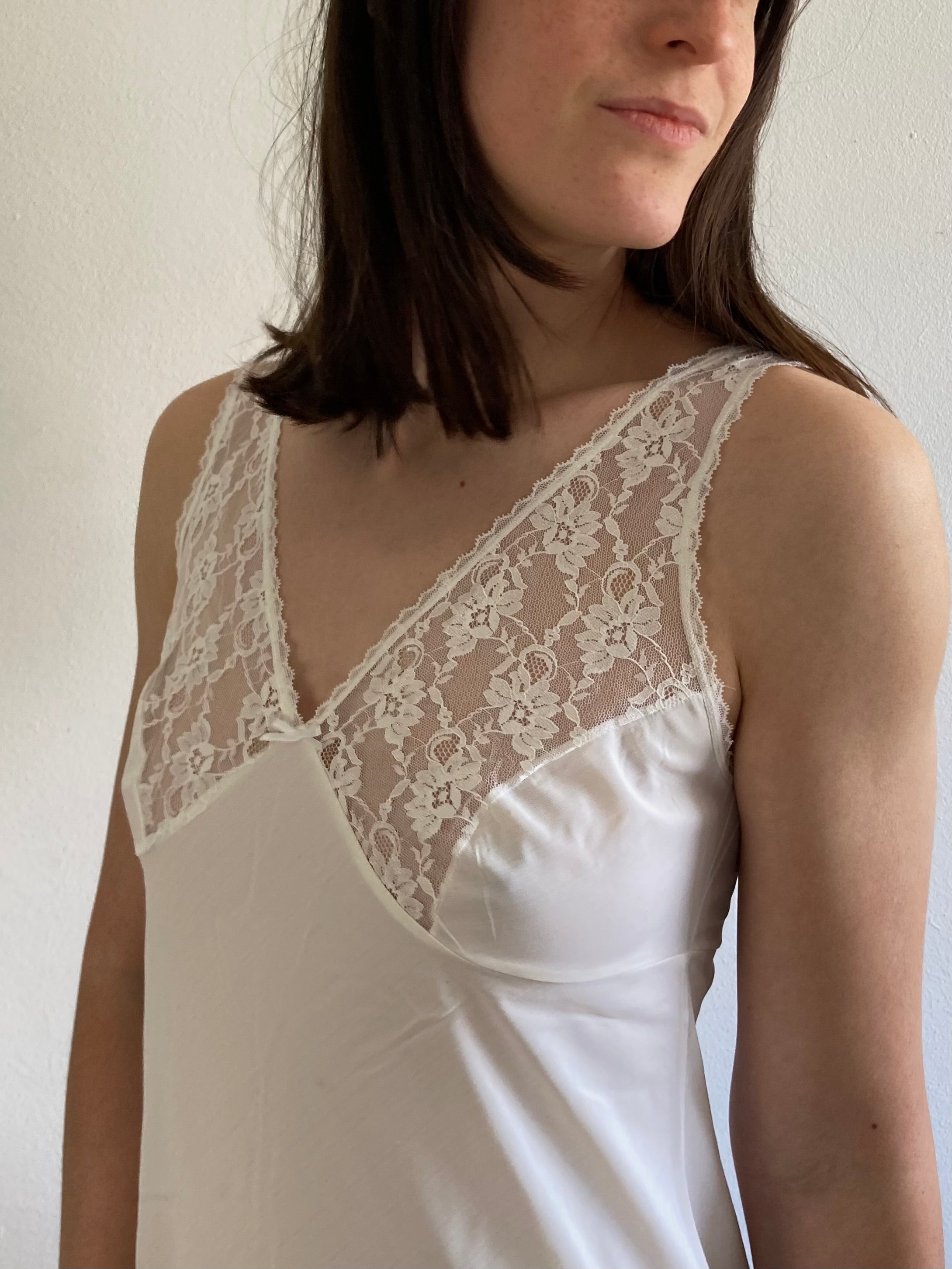 Dress Vintage Sheer Lightweight Summer Elegant Layering Nightdress – M/L