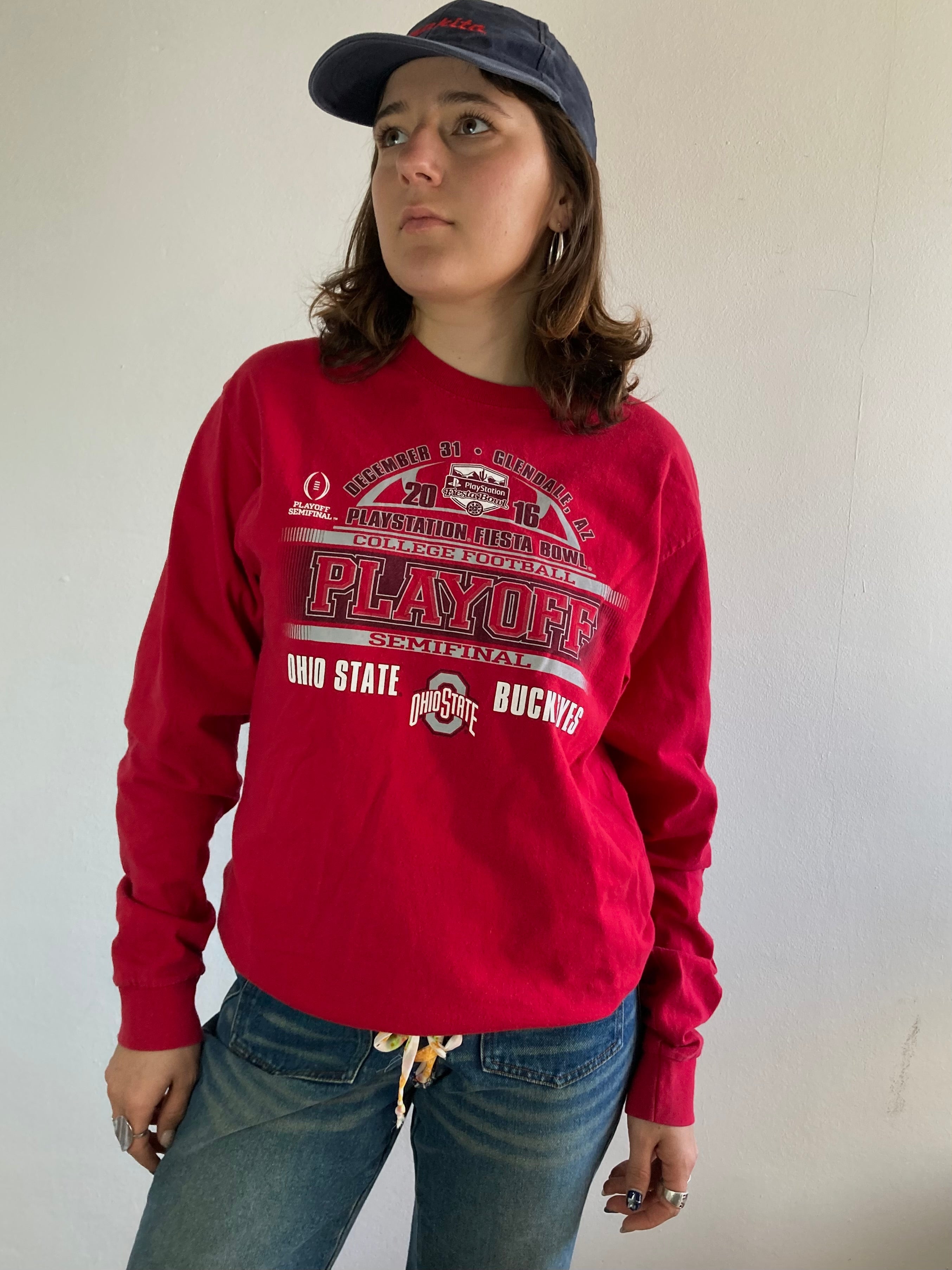 Longsleeve Vintage Red Front Print Longsleeve Oversized Unisex – M