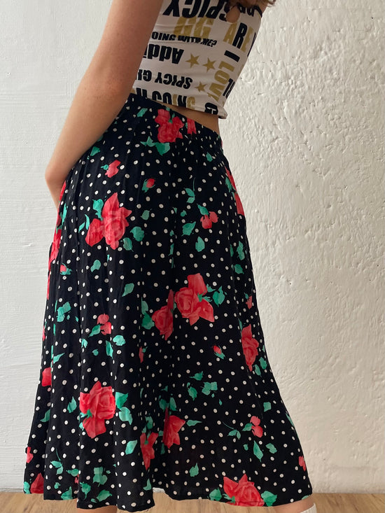 Langer schwarzer Rock mit Roten Blumen S