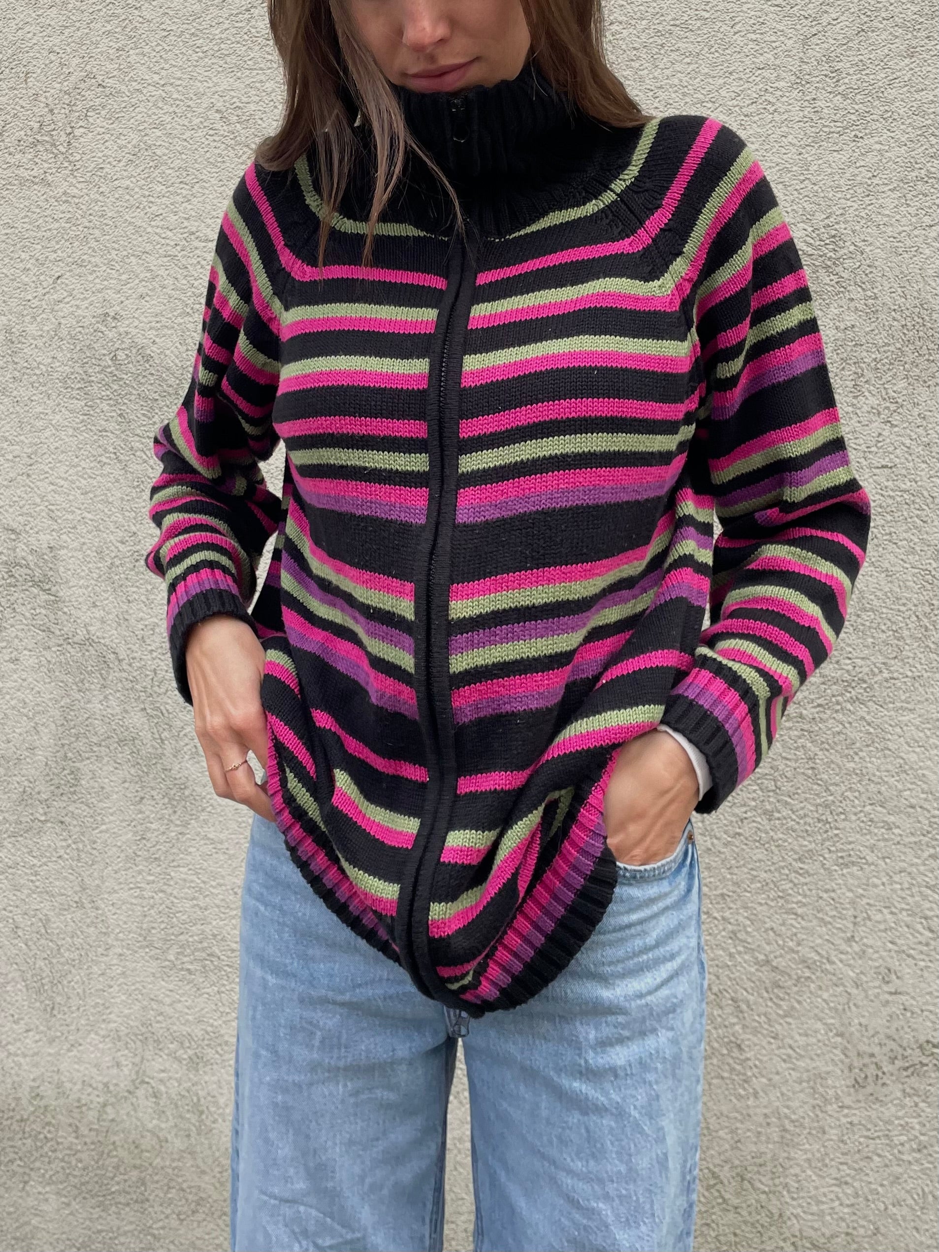 Gestreifte Strickweste - Kleiderhaufen - Default Title