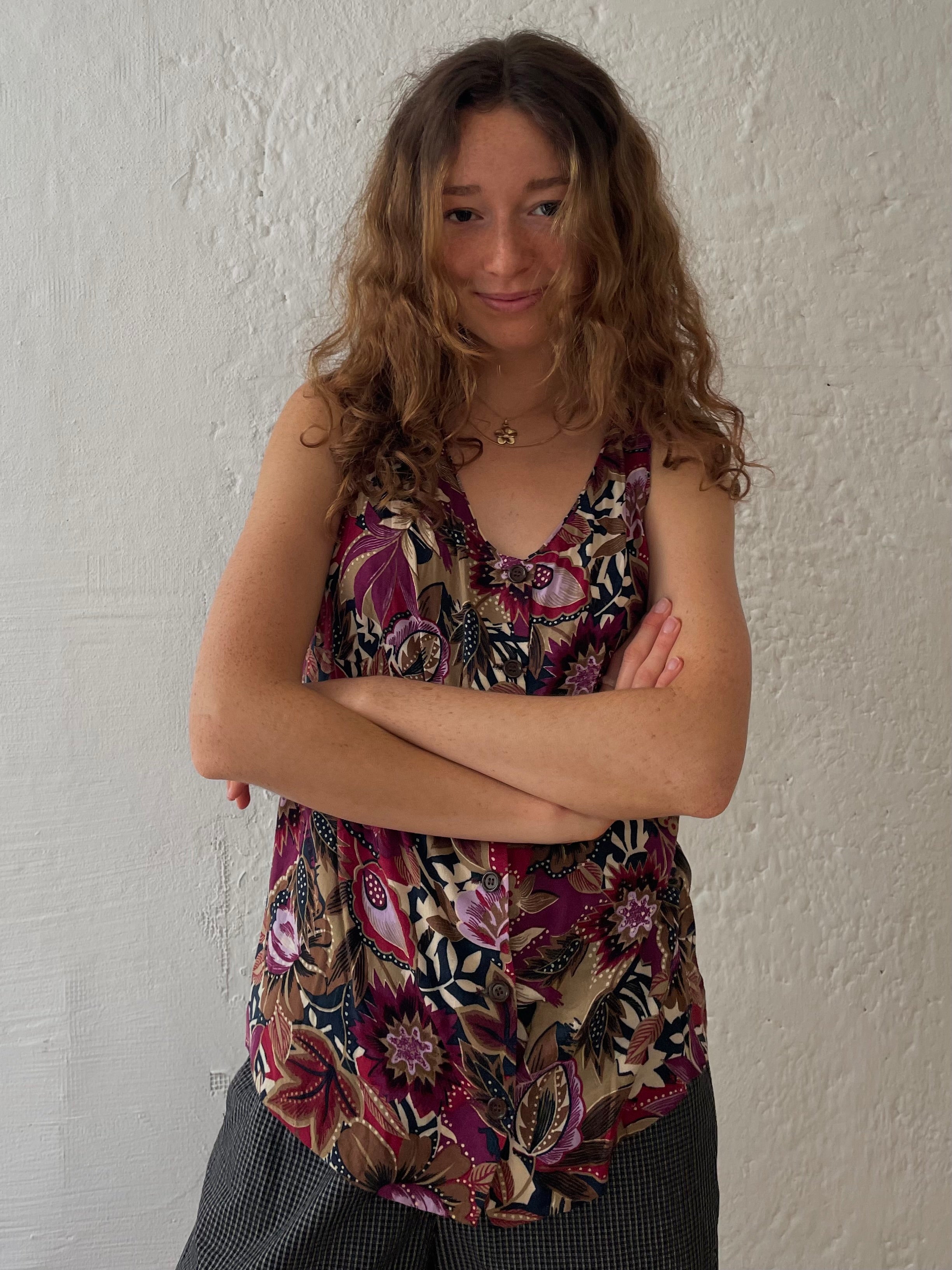 Blumiges ärmelloses Shirt M - Kleiderhaufen - Default Title