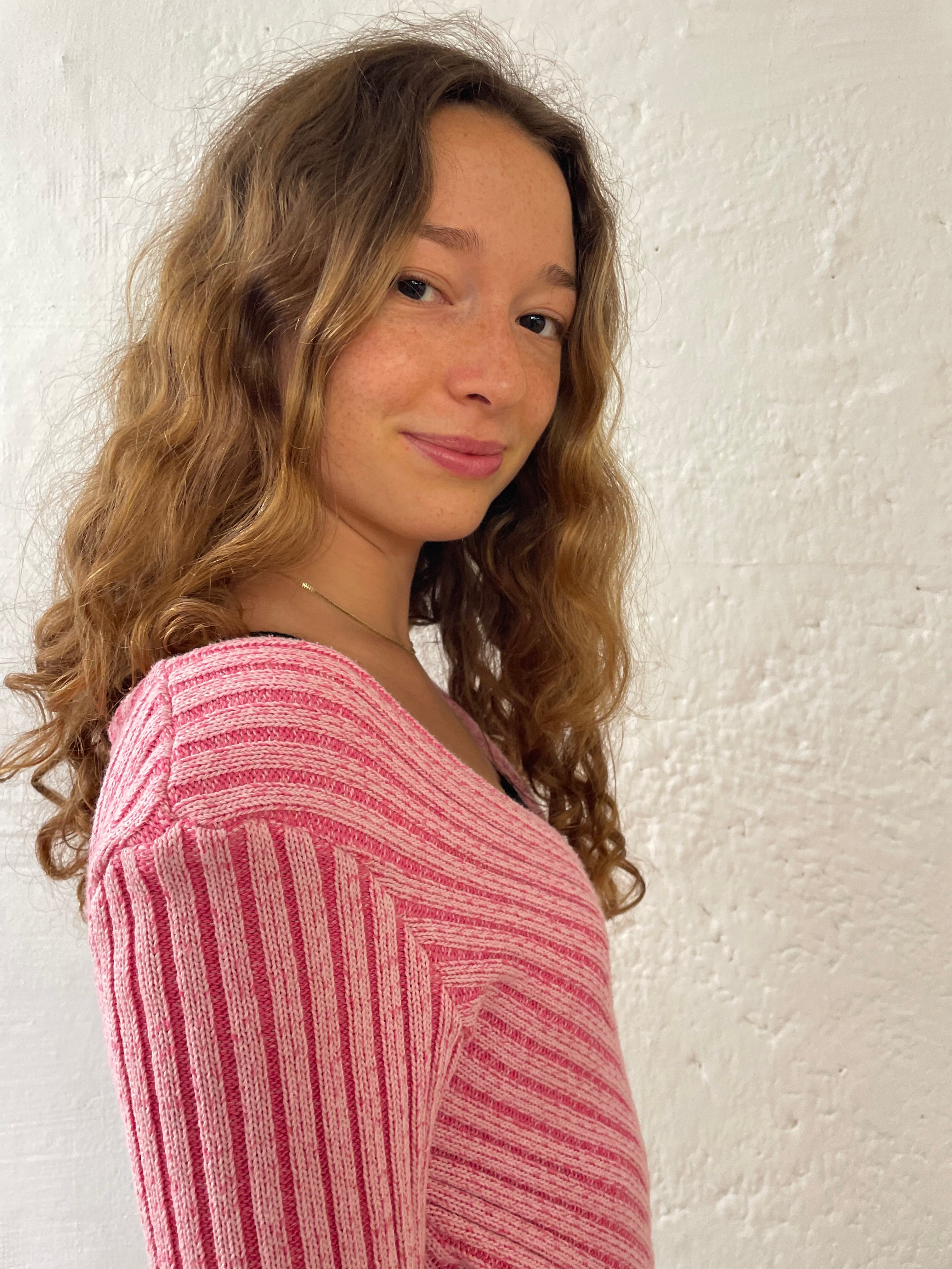 Strickjacke Rosa mit süßen Knopf S/M