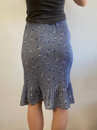 Skirt Vintage Grey Floral Pattern Elastic Waist Slit Hem Layering – M