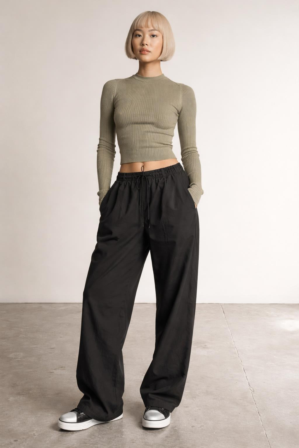 Long Sleeve Tight Fit Cropped Top – S/M