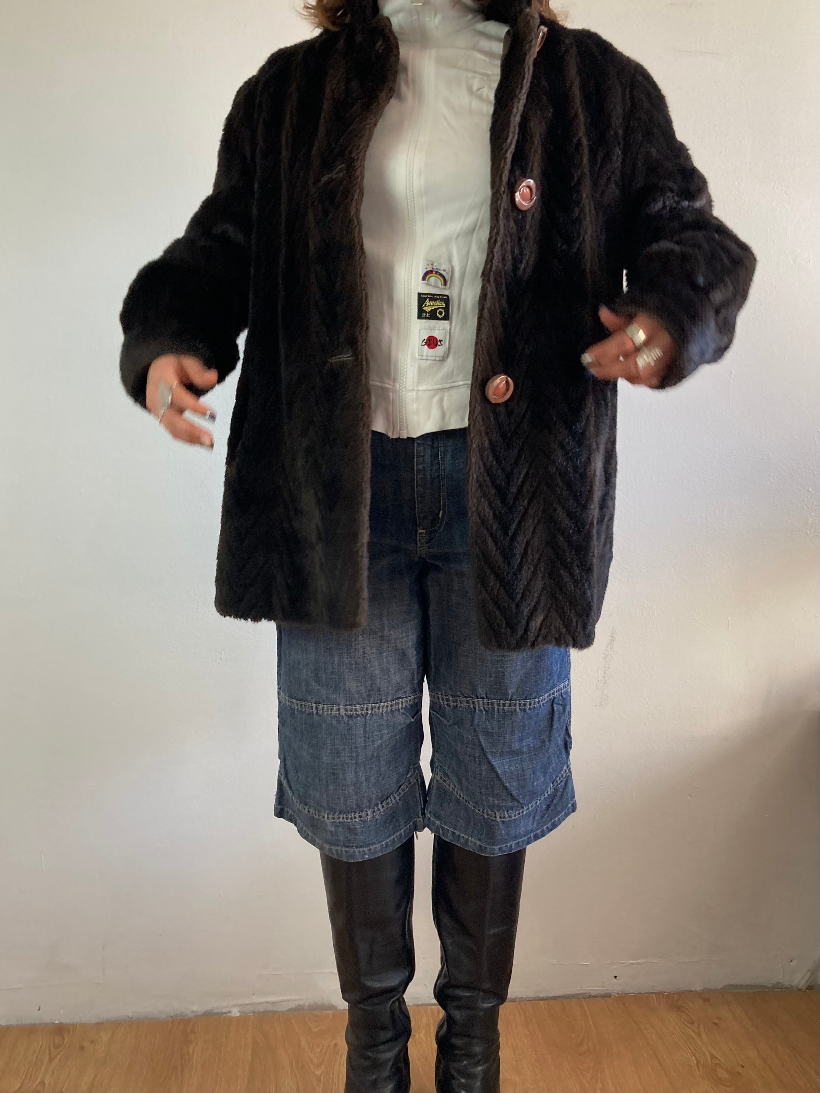 Jacket Vintage Brown Faux Fur Button Detail Warm Layering Oversized Unisex – M