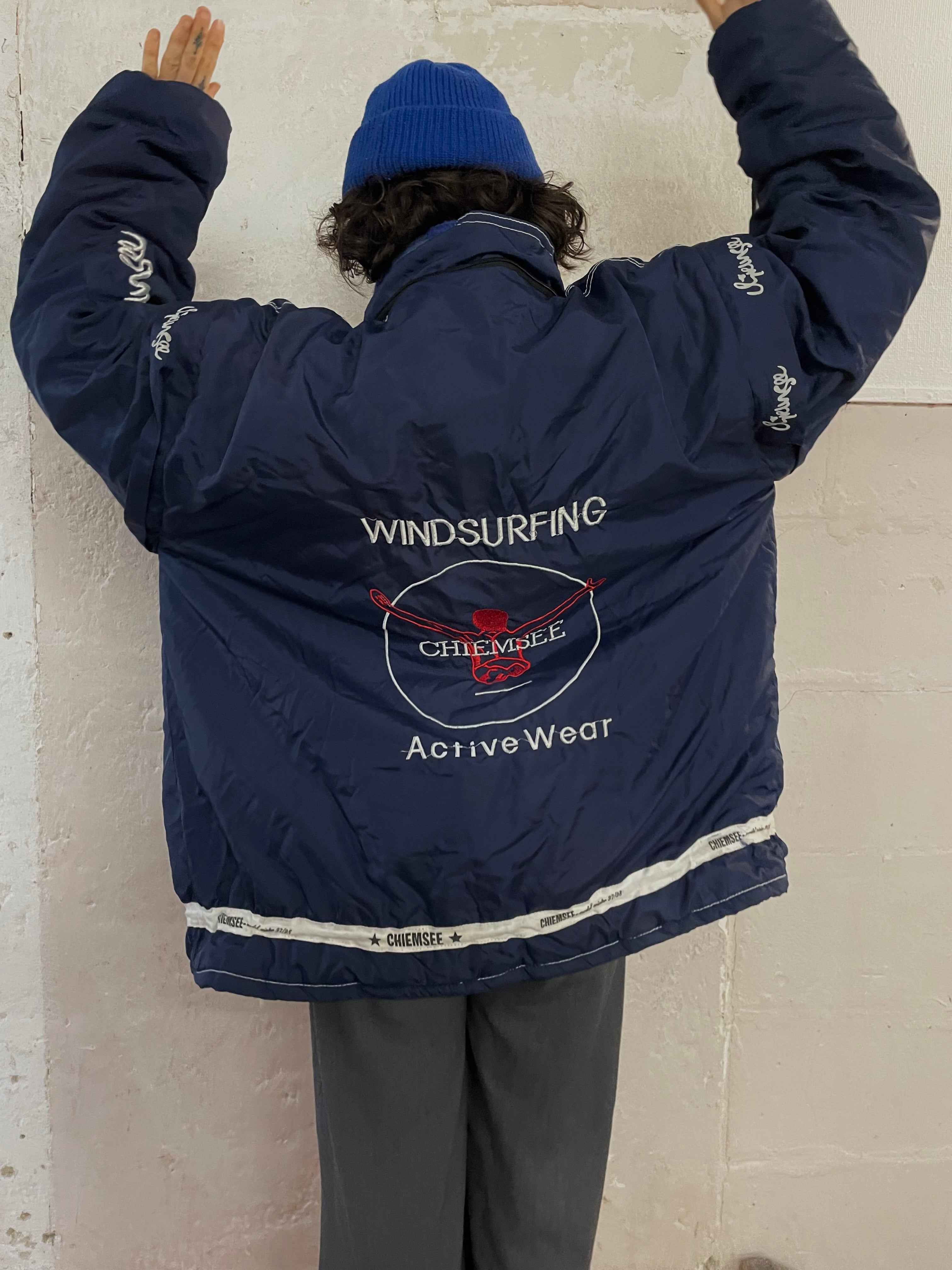 Beautiful Warm Jacket with Removable Sleeves - Kleiderhaufen - Default Title