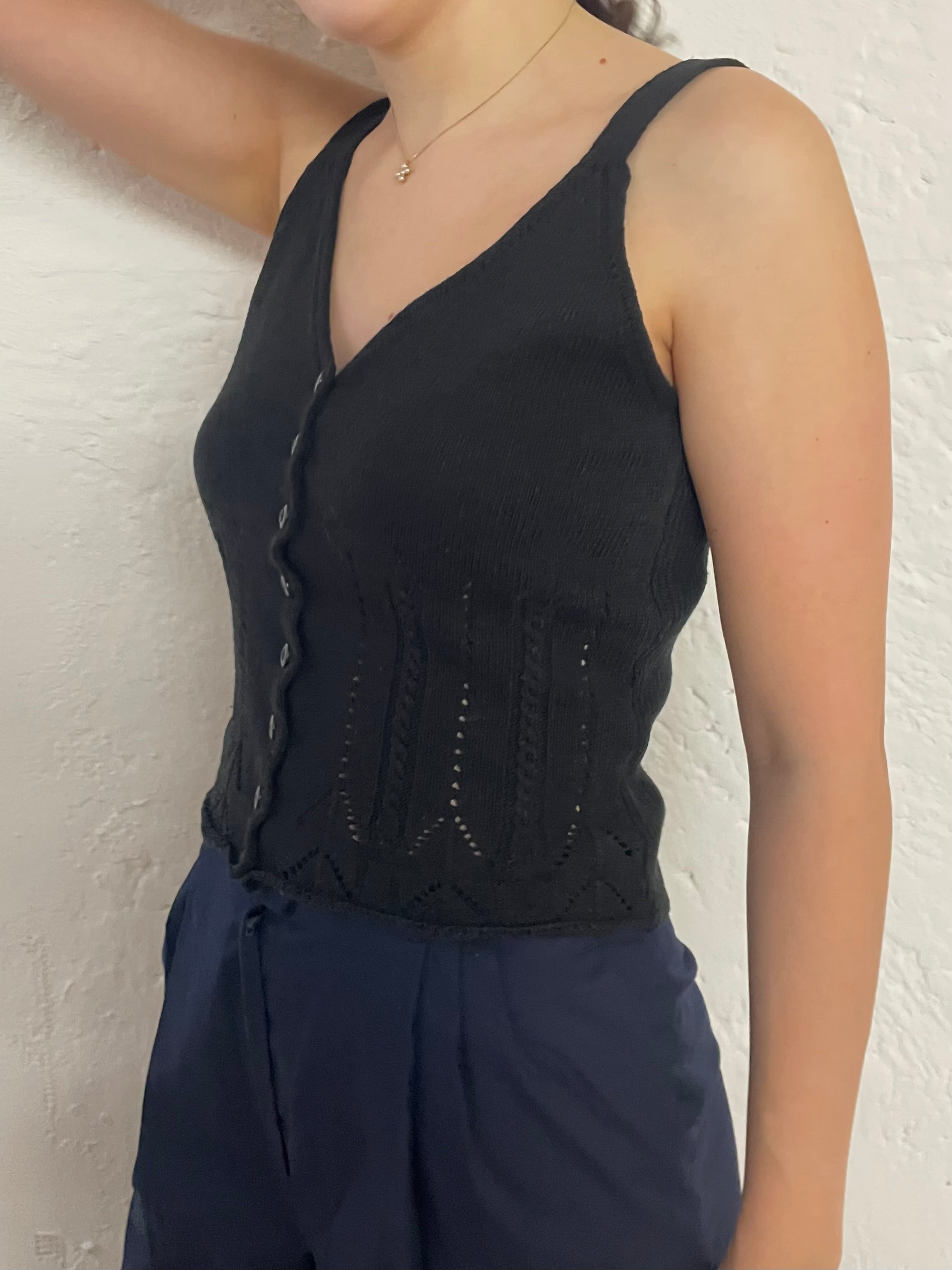 Spaghetti Top Knitwear Black Front Buttons – M