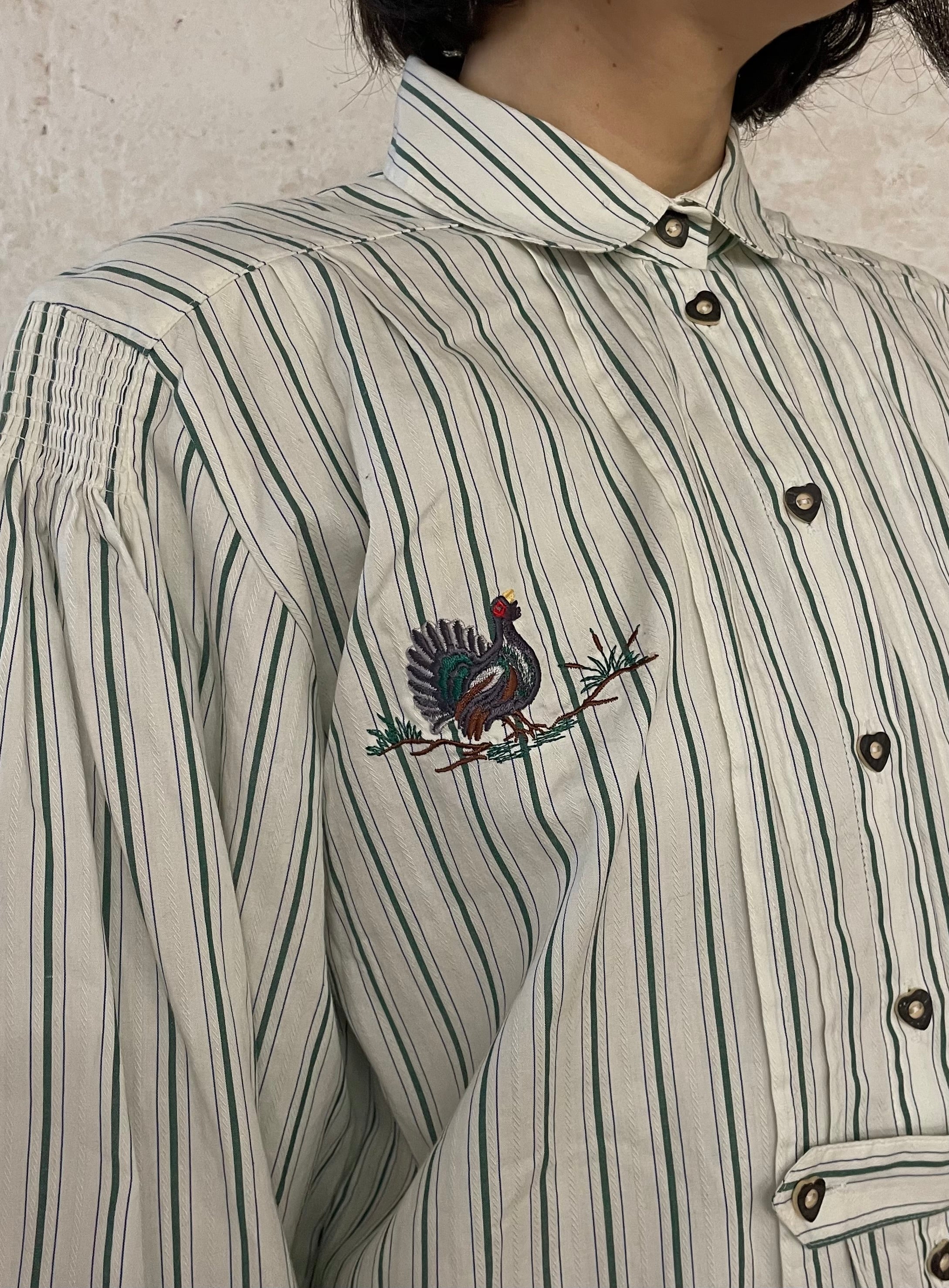 Bluse mit Herz Knöpfen und Henne - Kleiderhaufen - Default Title