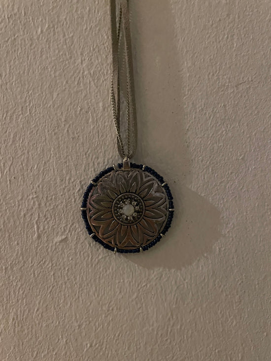 Halskette rundes Motiv