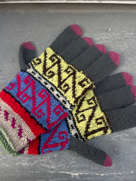 Woman's knitted gloves