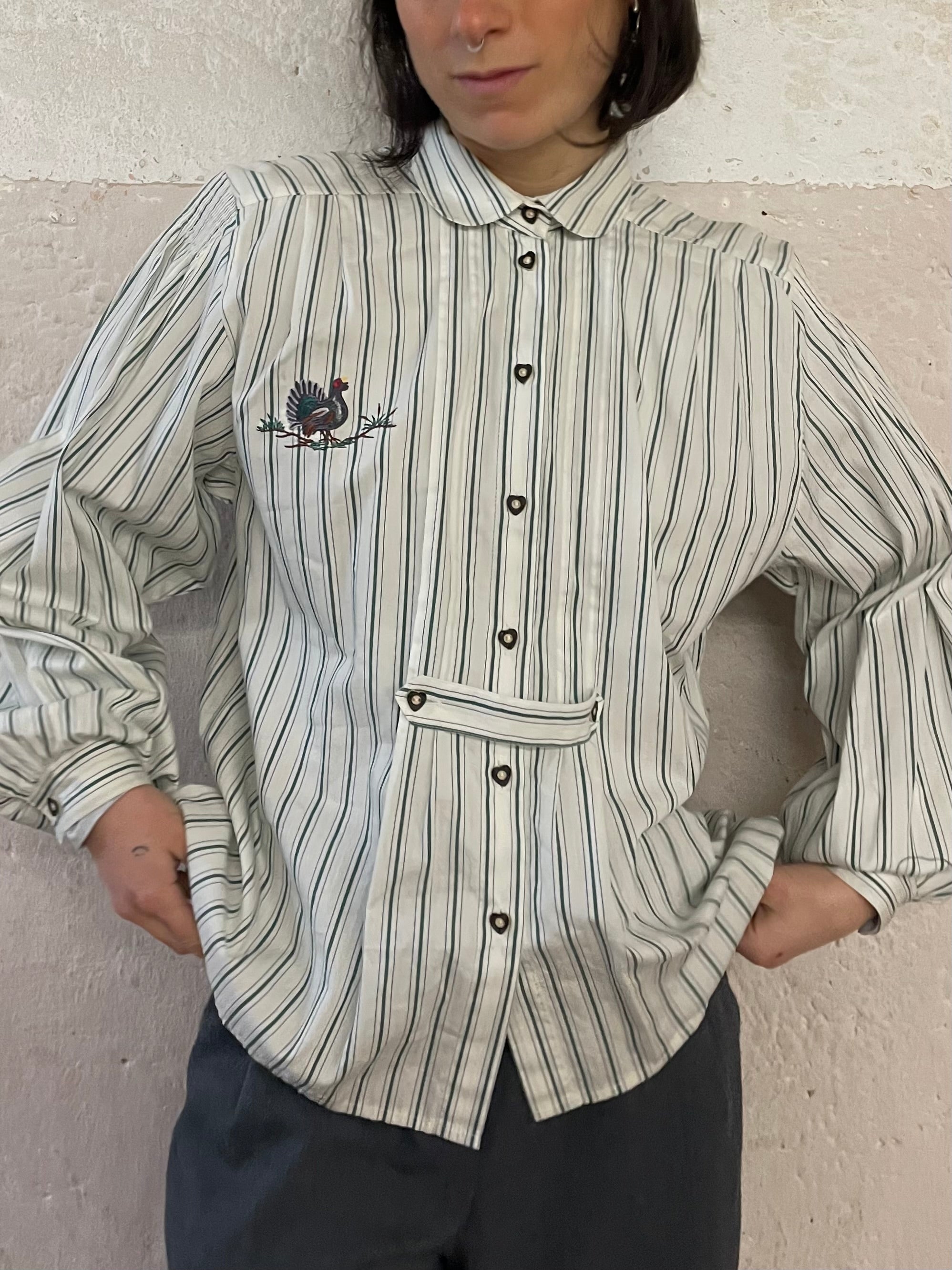 Bluse mit Herz Knöpfen und Henne - Kleiderhaufen - Default Title