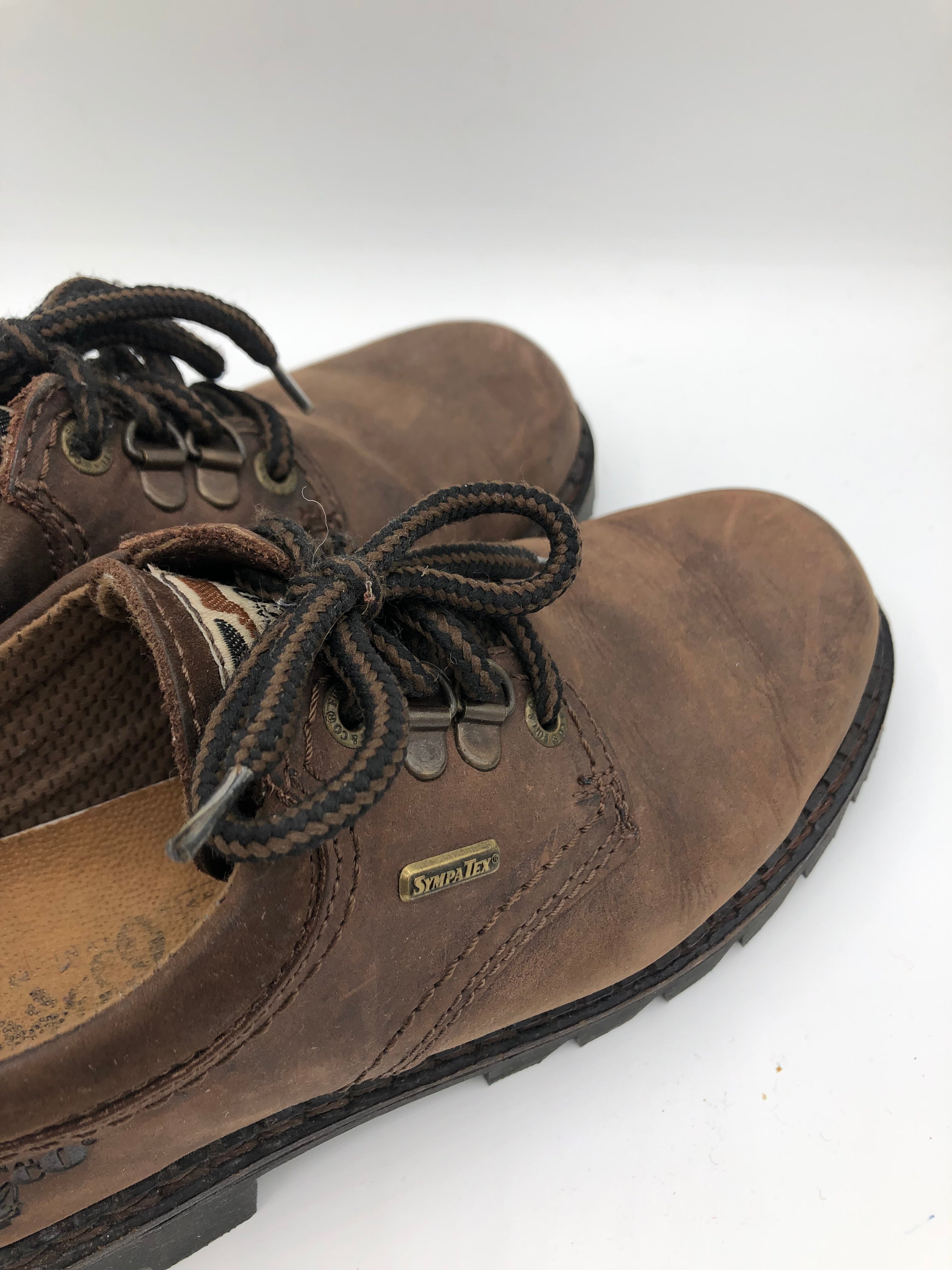 Fun & CO Lederschuhe - Kleiderhaufen - Default Title