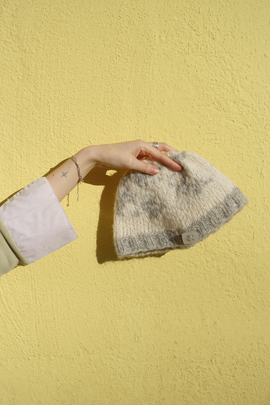 Handmade Wool Knit Beanie Snowscape White Grey Ribbed – S/M