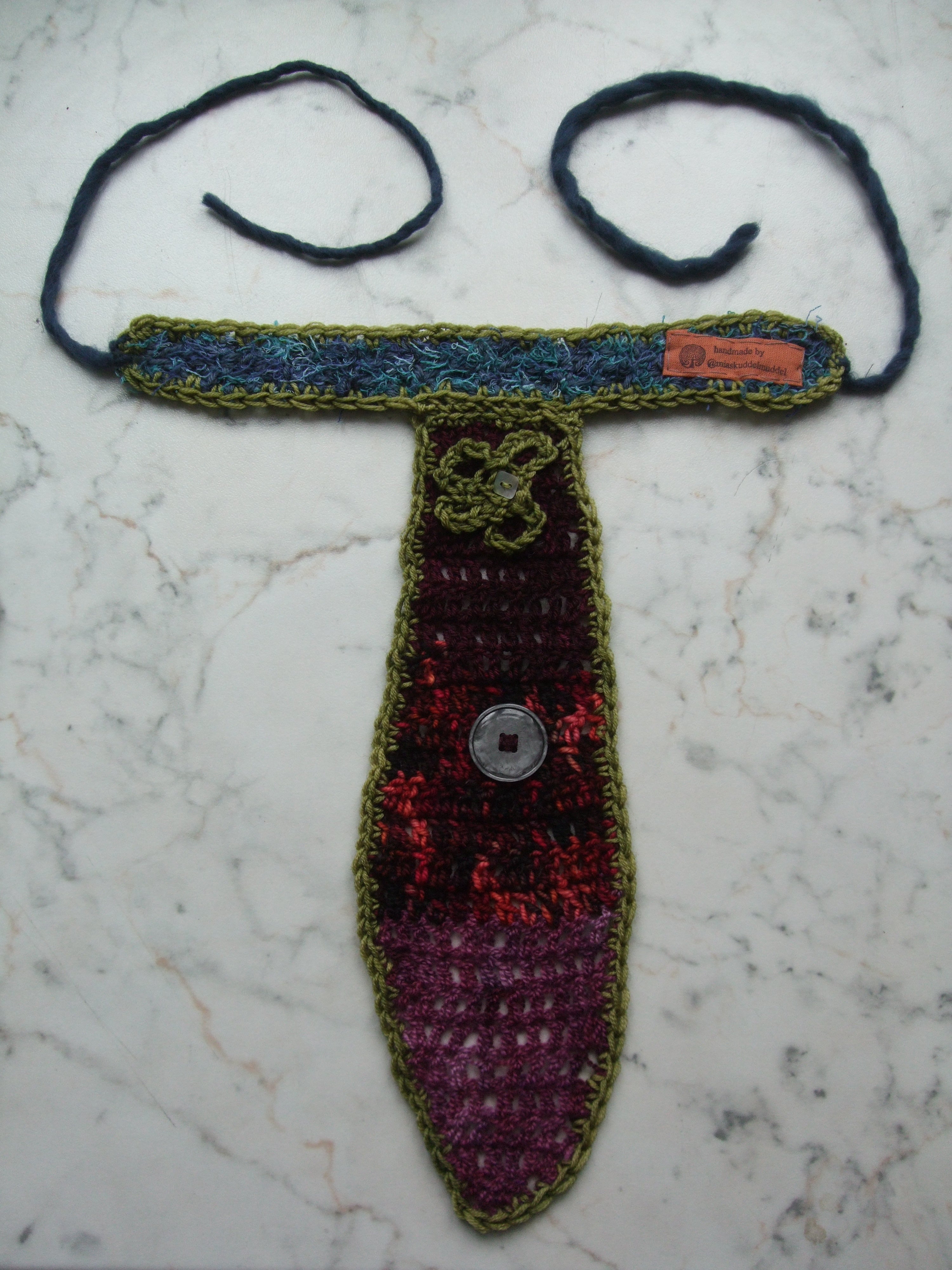 Handmade Merino Wool Necktie Fireheart Scarlet Wine Red Raisin – One Size