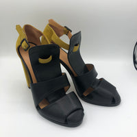 Petar Petrov Unikat - Kleiderhaufen - Default Title