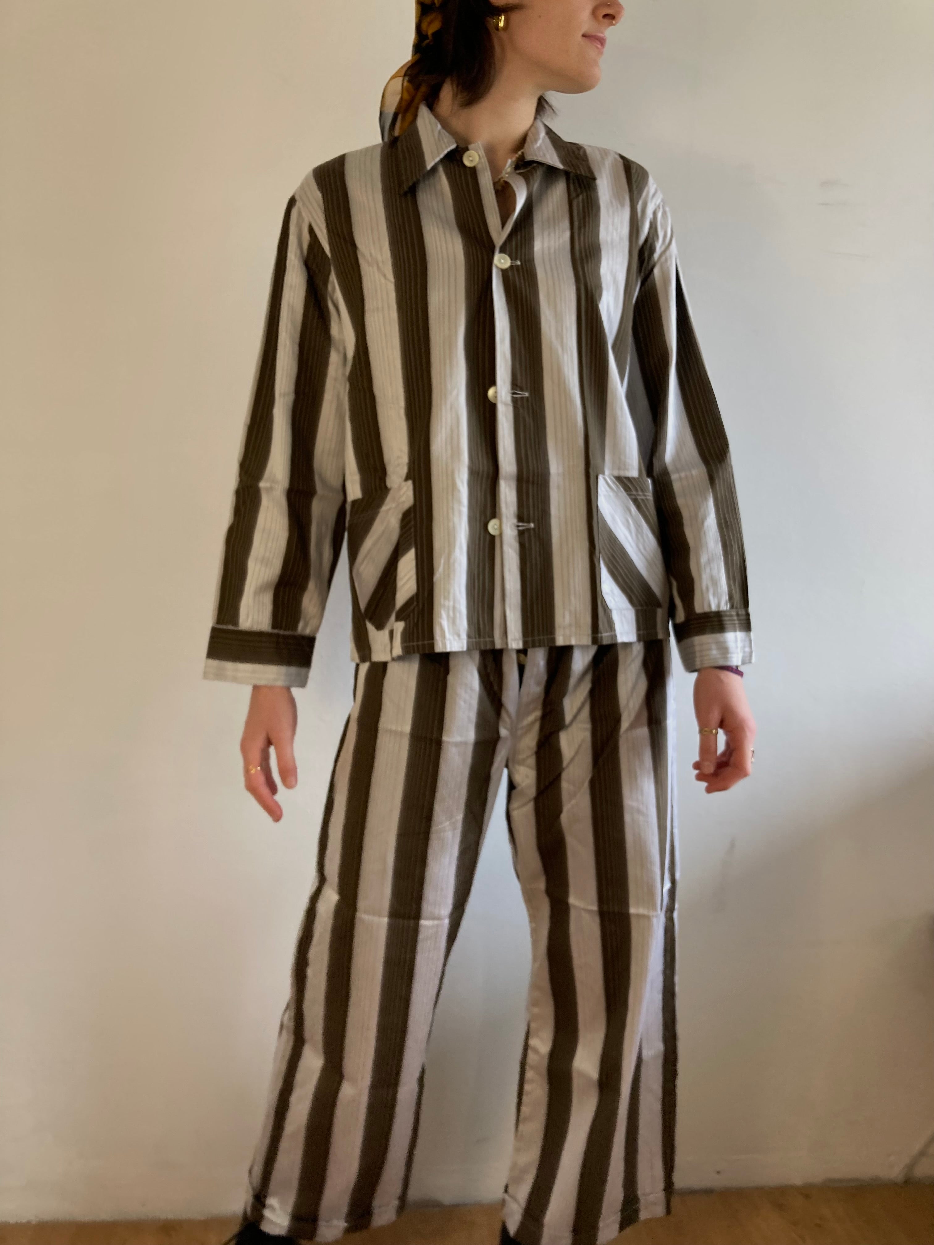 Two-Piece Set Vintage Striped Jacket & Trousers Sumavan Unisex – M