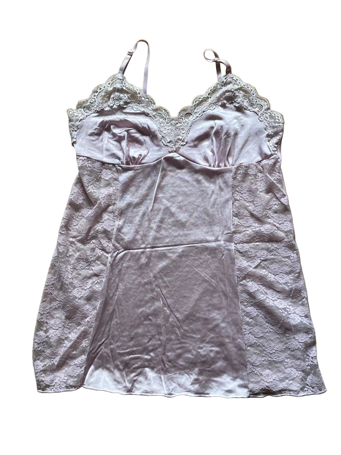 Rosa Negligé mit Spitzendetails