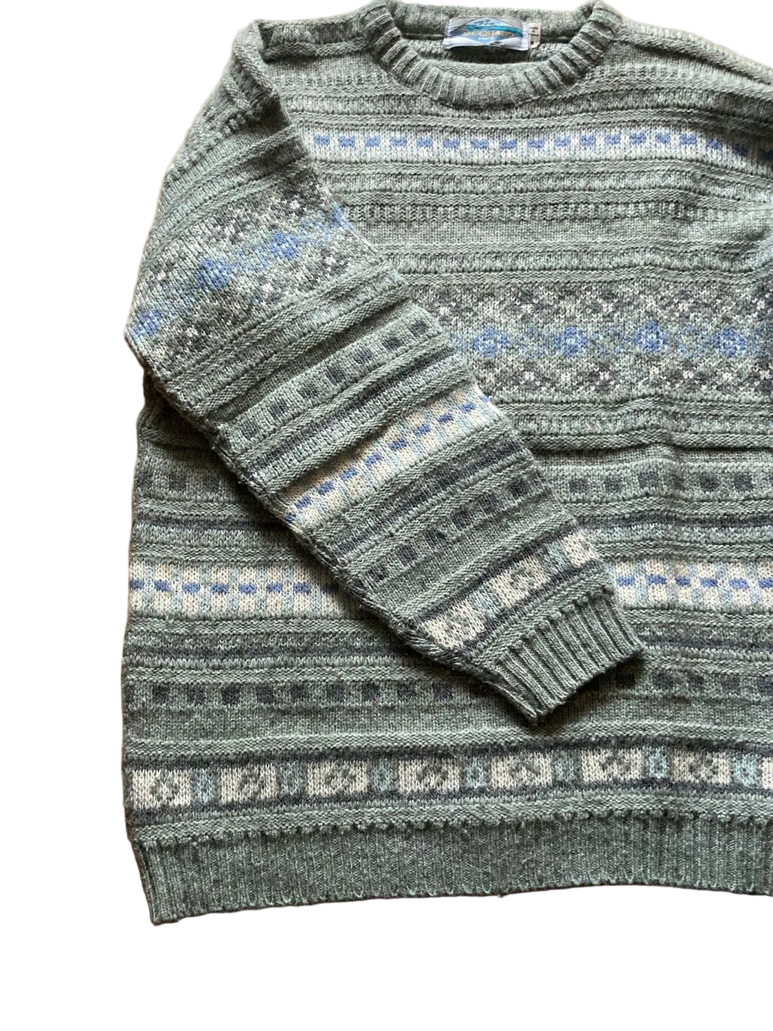 Gemusterter Strickpullover in Grau und Blau